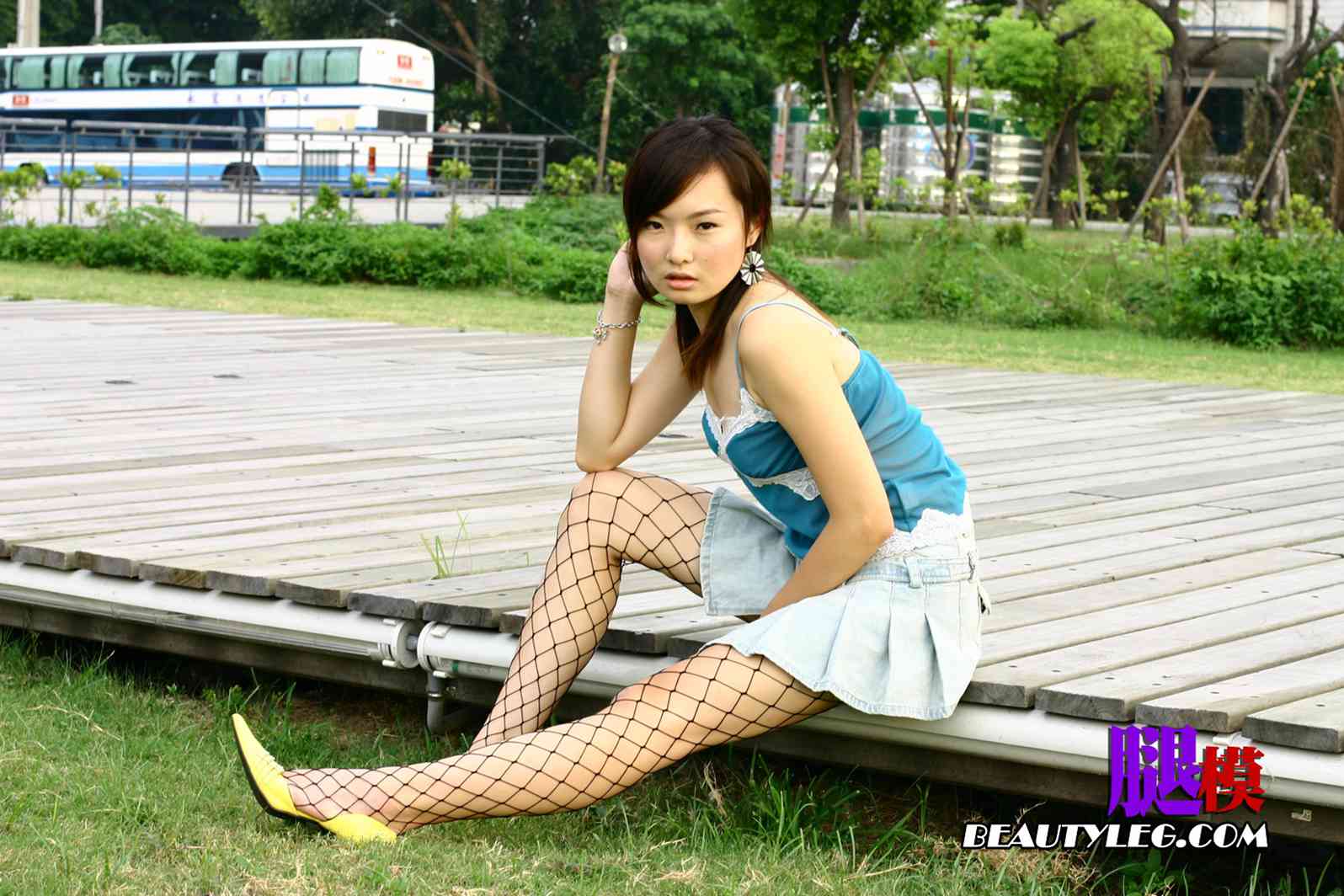 [BeautyLeg] No.003 Carina 台灣台南 20 pics 在现浏览第1张