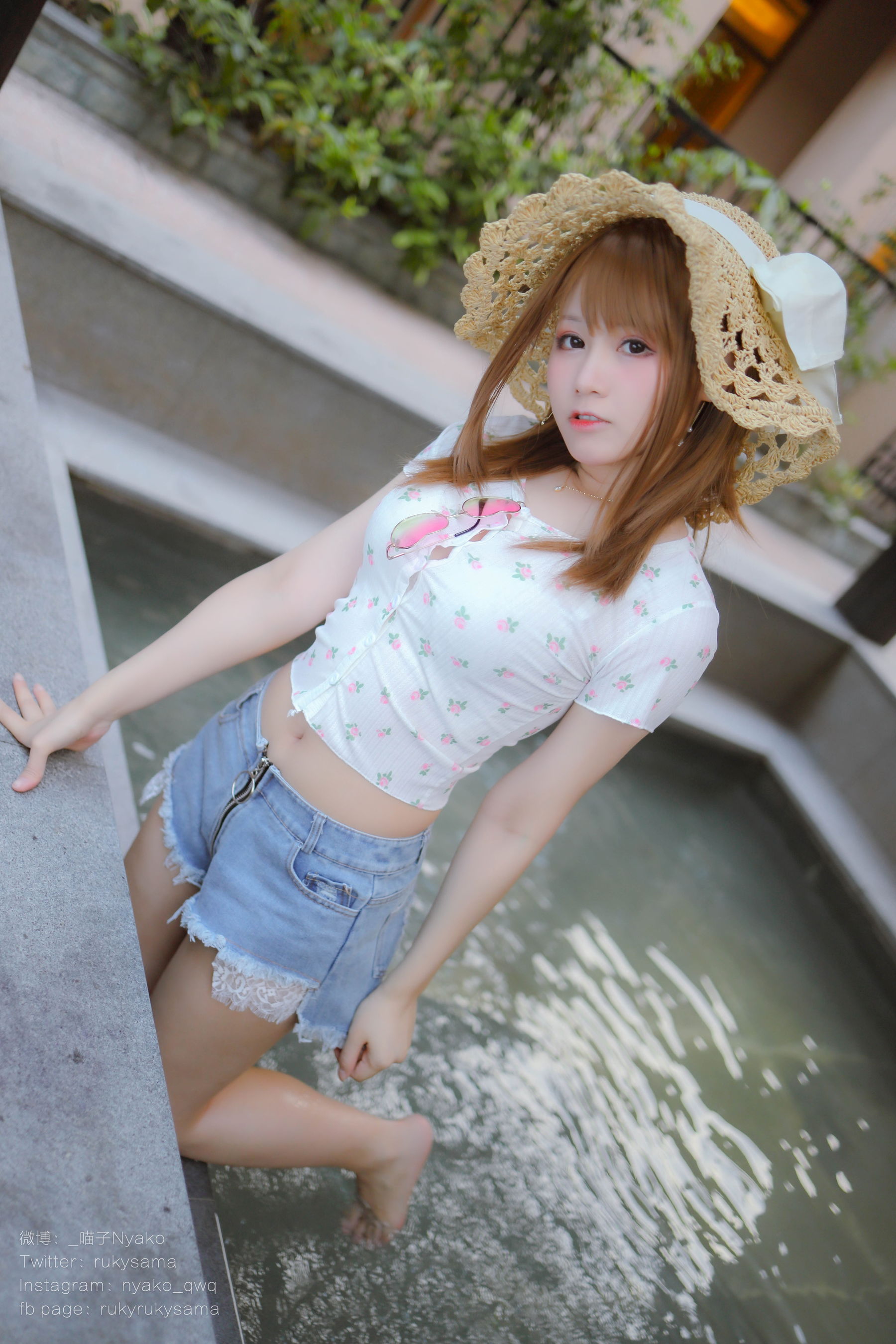 [网红COSER写真] 萌妹子Nyako喵子 - 温泉旅行第2张