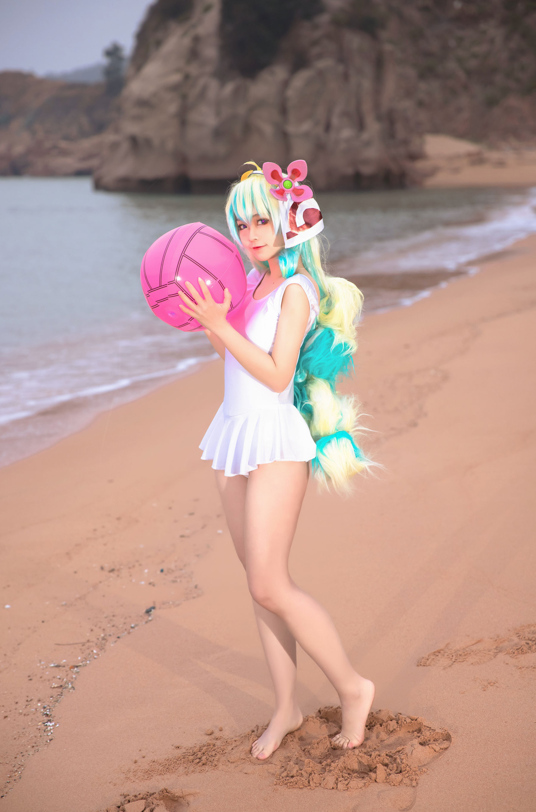 [网红COSER写真] 动漫博主G44不会受伤 - 尼娅第6张