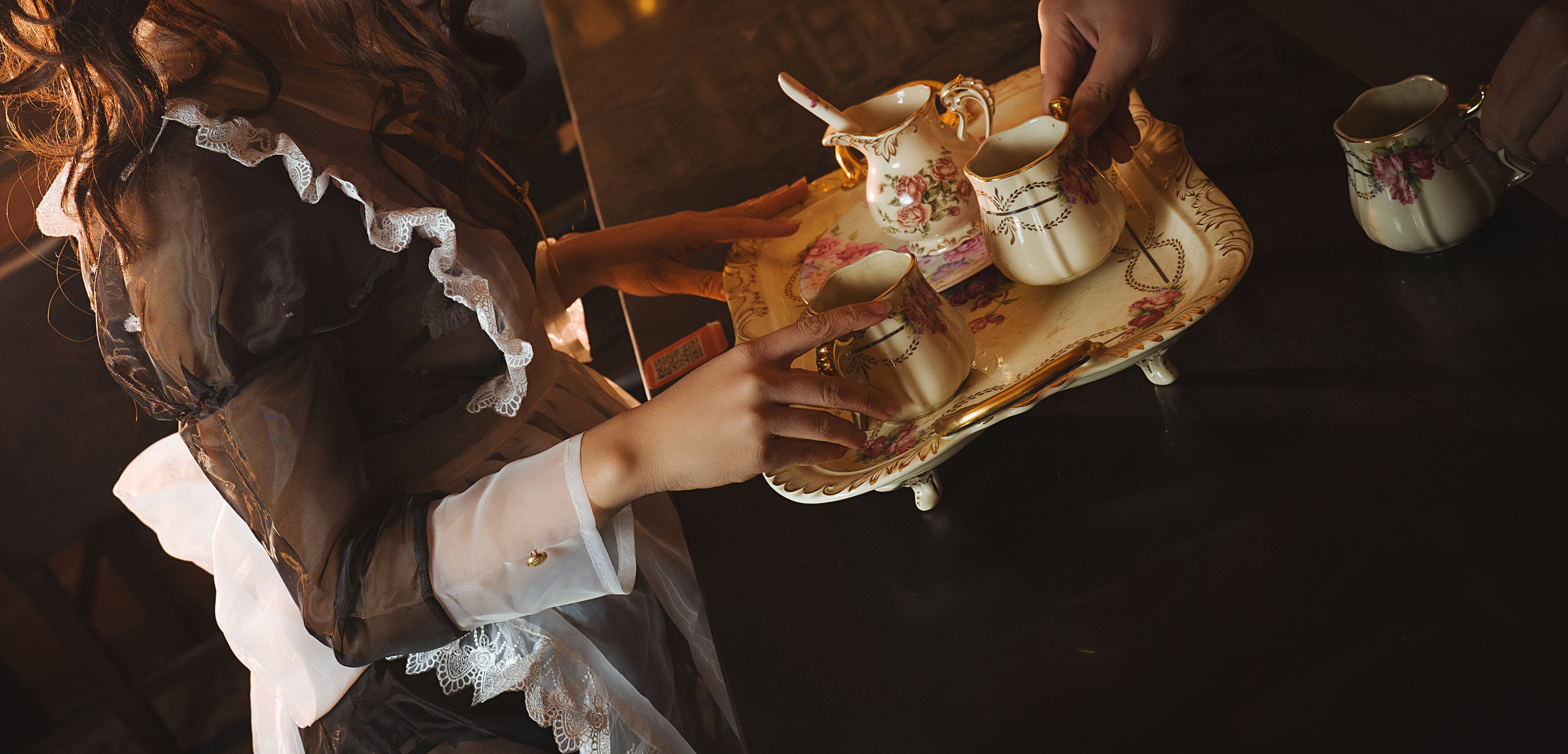 [COS福利] 一笑芳香沁写真 - 透明女仆第1张