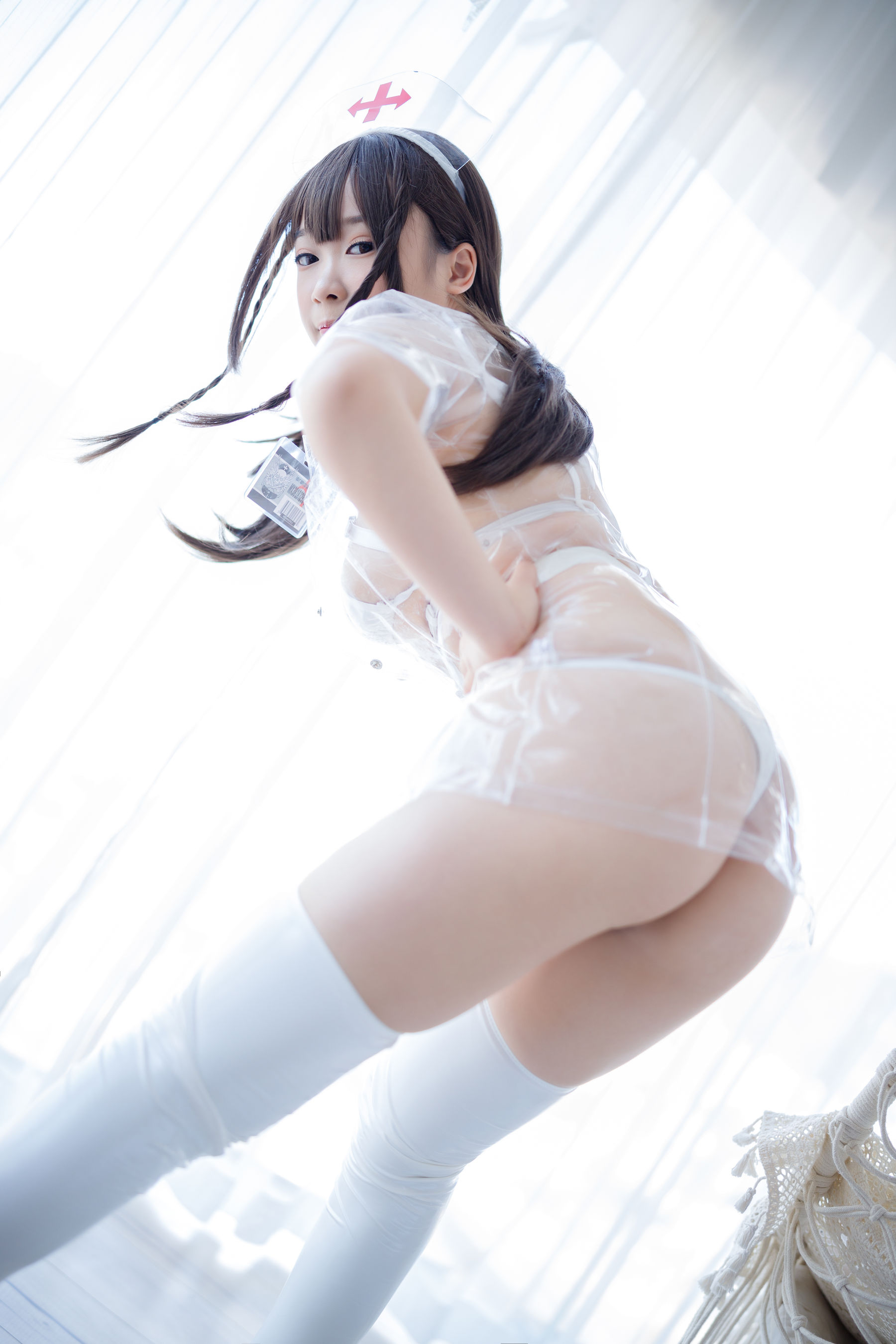 [福利COS] 胡桃猫Kurumineko - 透明护士第22张