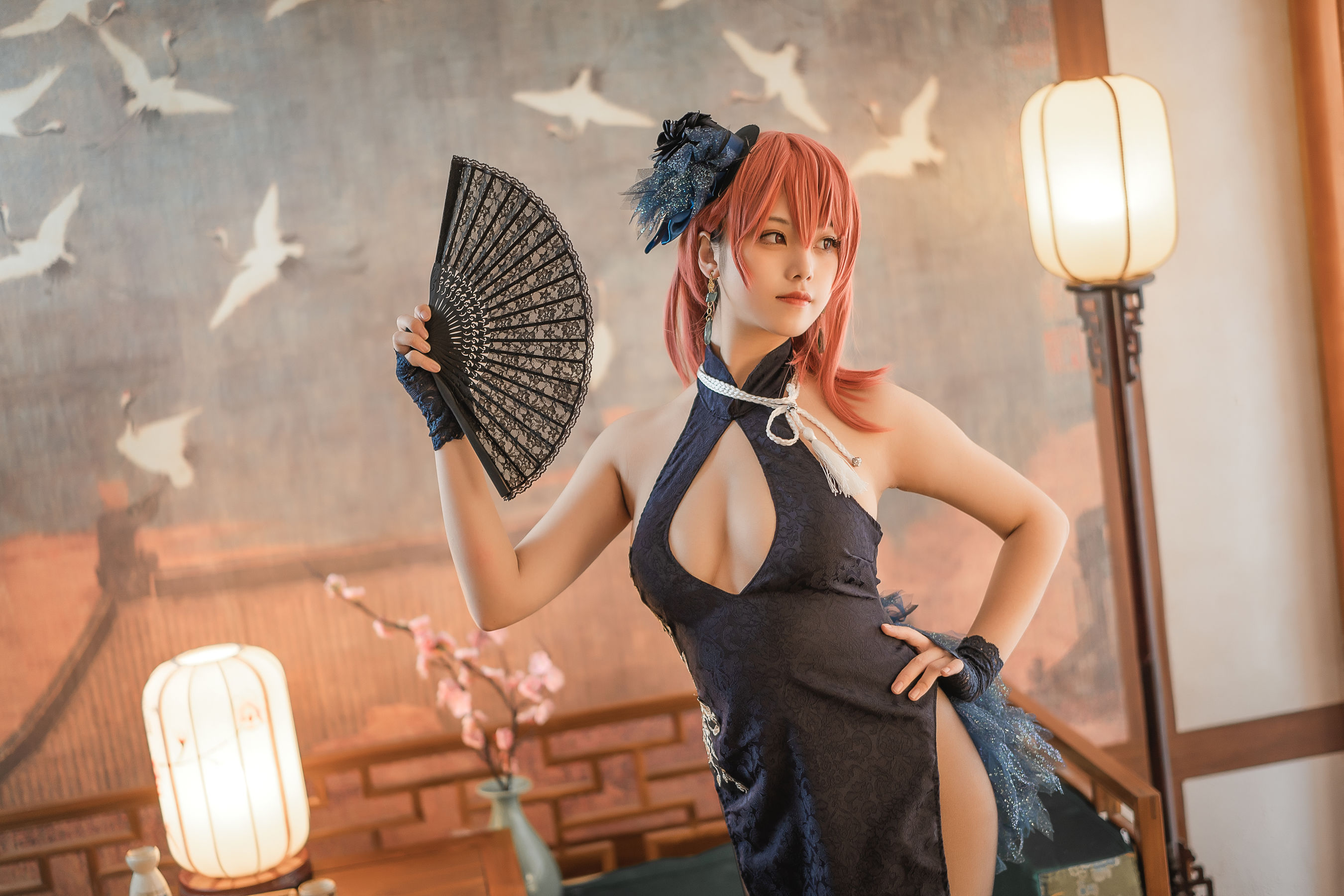 [福利COS] 萌系小姐姐蜜汁猫裘 - 黑太子旗袍第6张