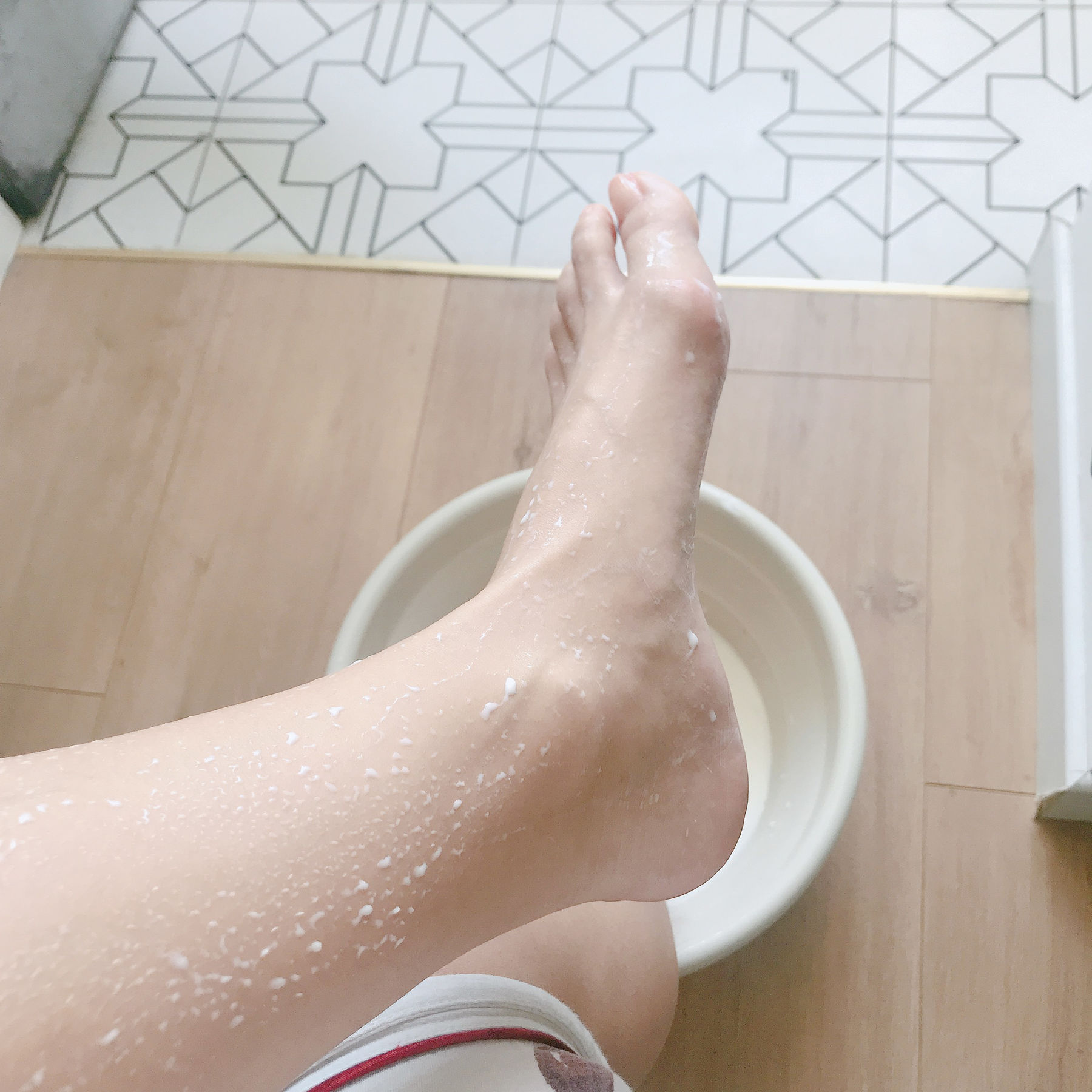 [福利COS] 安乔乔儿(Nia乔乔) No.001 牛奶洗脚第28张