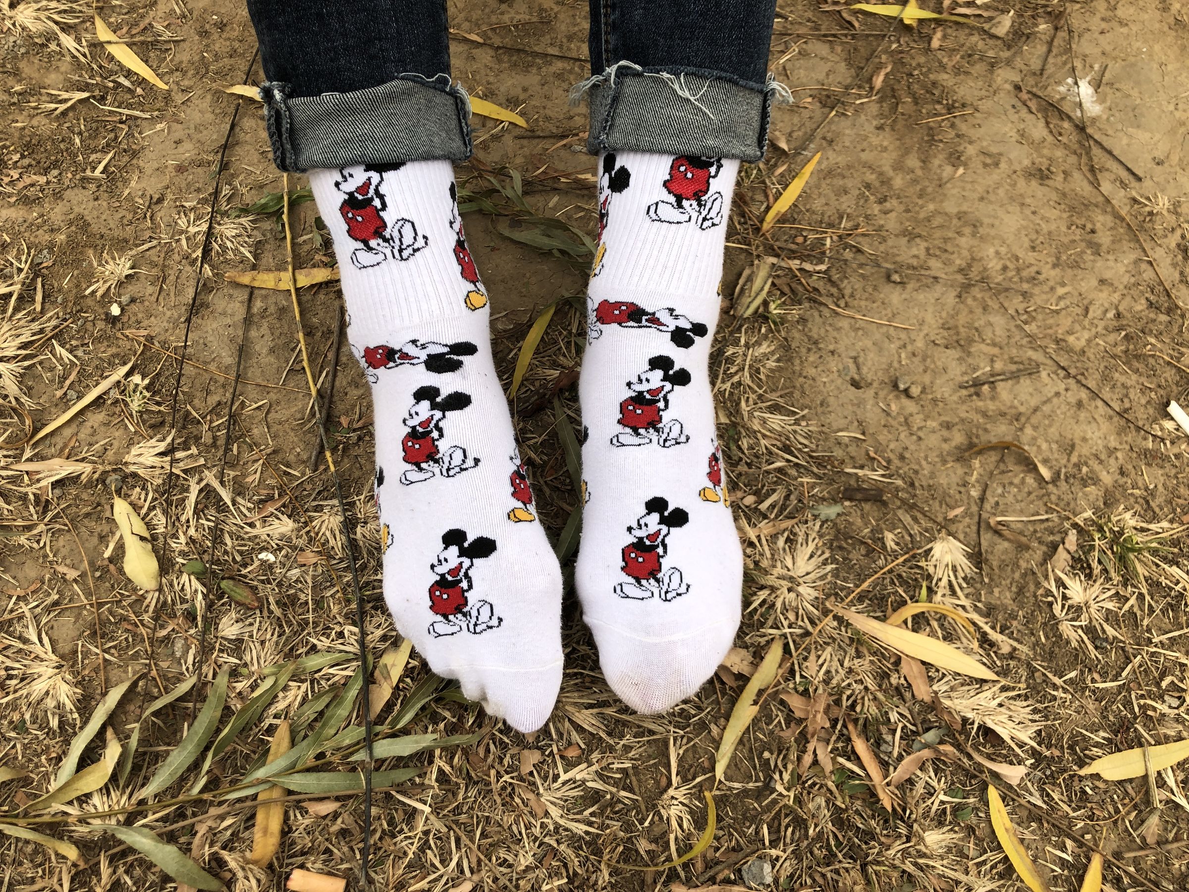 [福利COS] 安乔乔儿(Nia乔乔) No.010 红甲裸足第45张