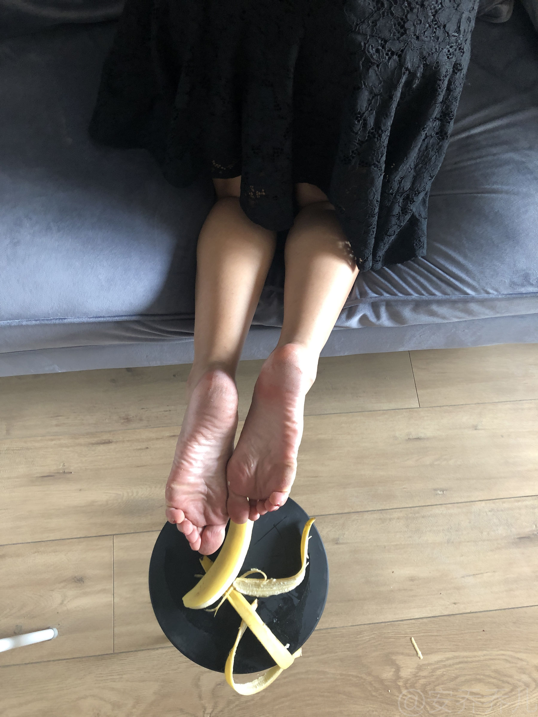 [福利COS] 安乔乔儿(Nia乔乔) No.009 踩香蕉第24张