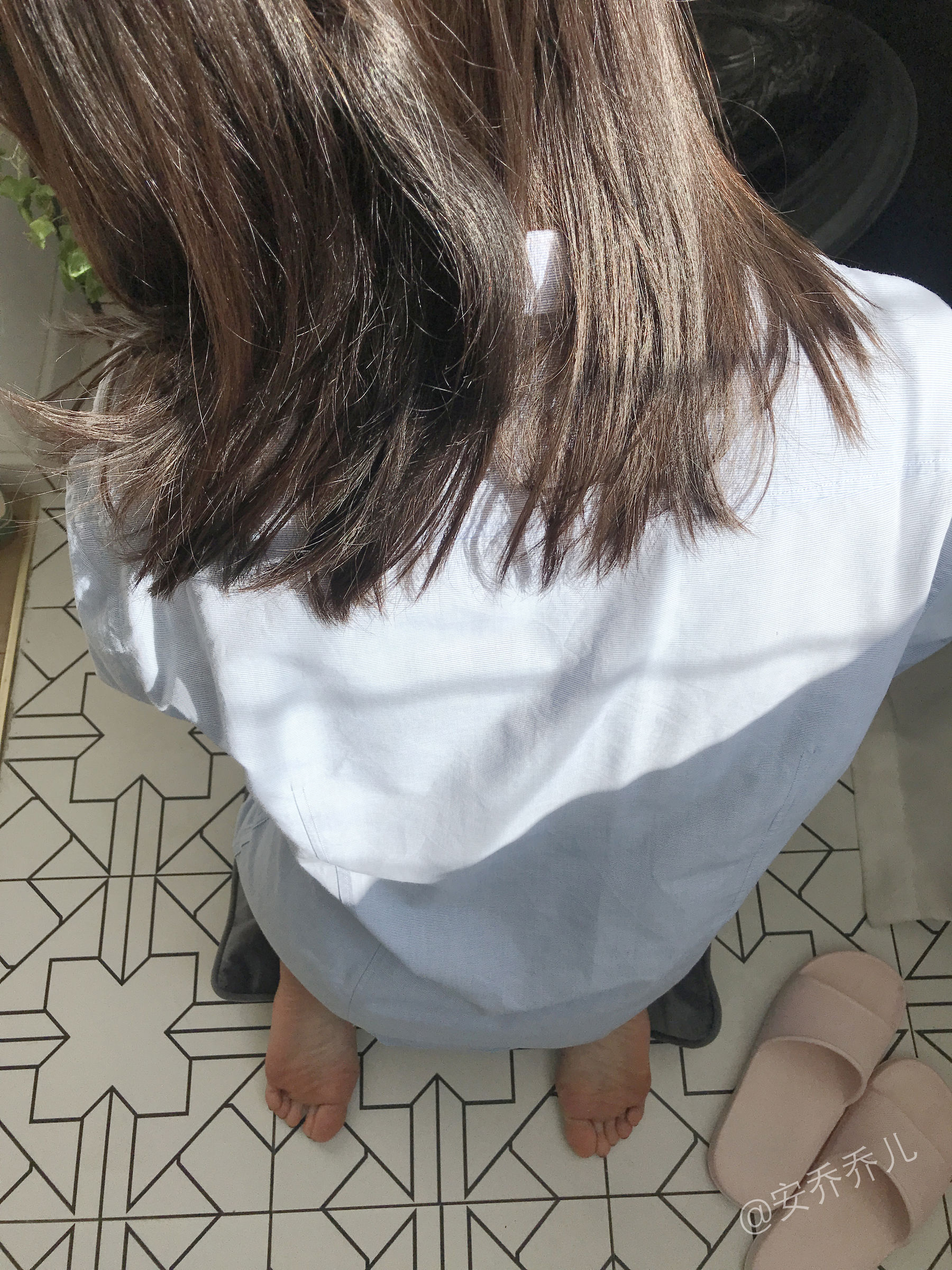 [福利COS] 安乔乔儿(Nia乔乔) No.016 阳台洗衣房第23张