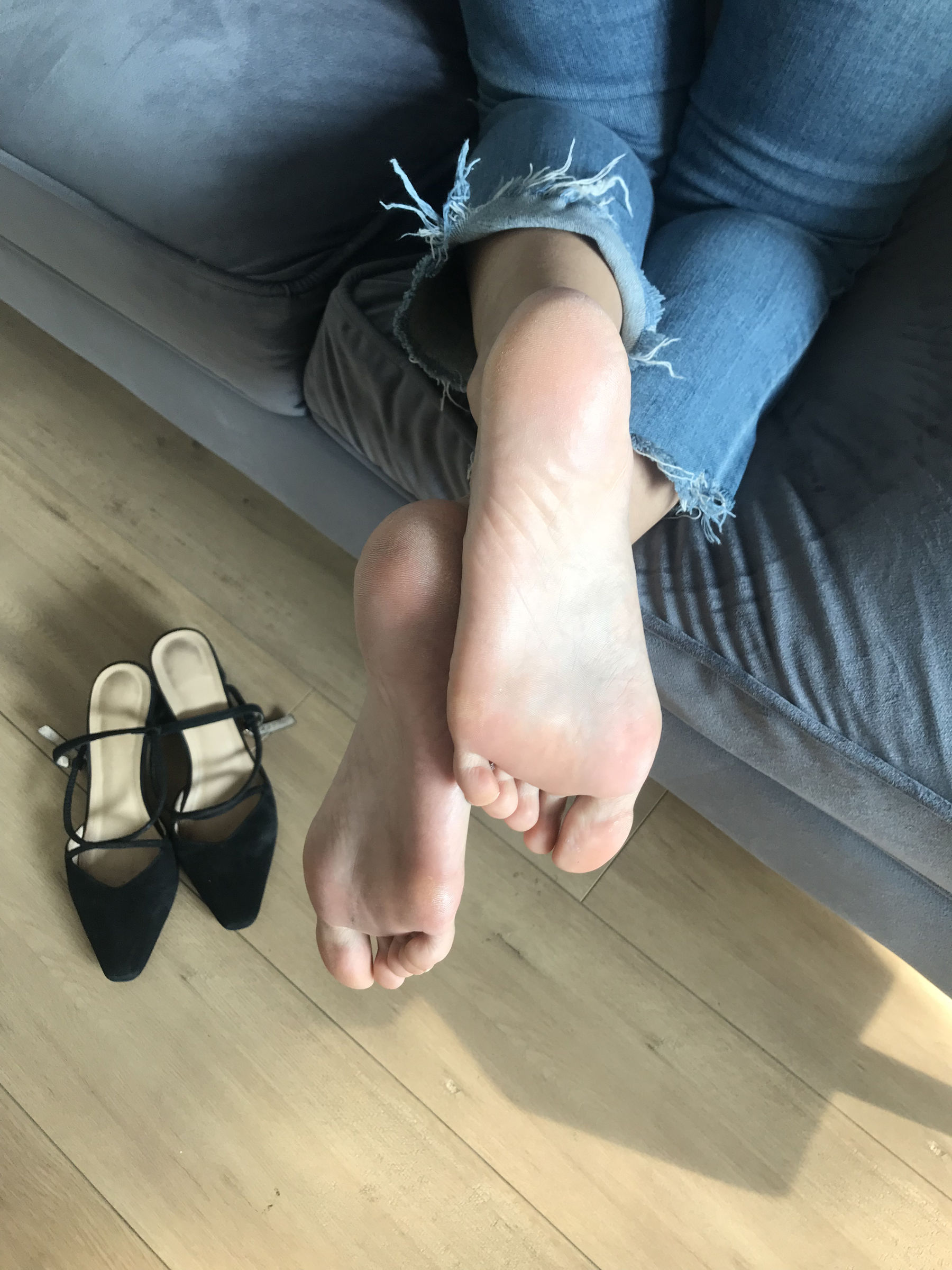 [福利COS] 安乔乔儿(Nia乔乔) No.015 脏脚踩鸡蛋第9张