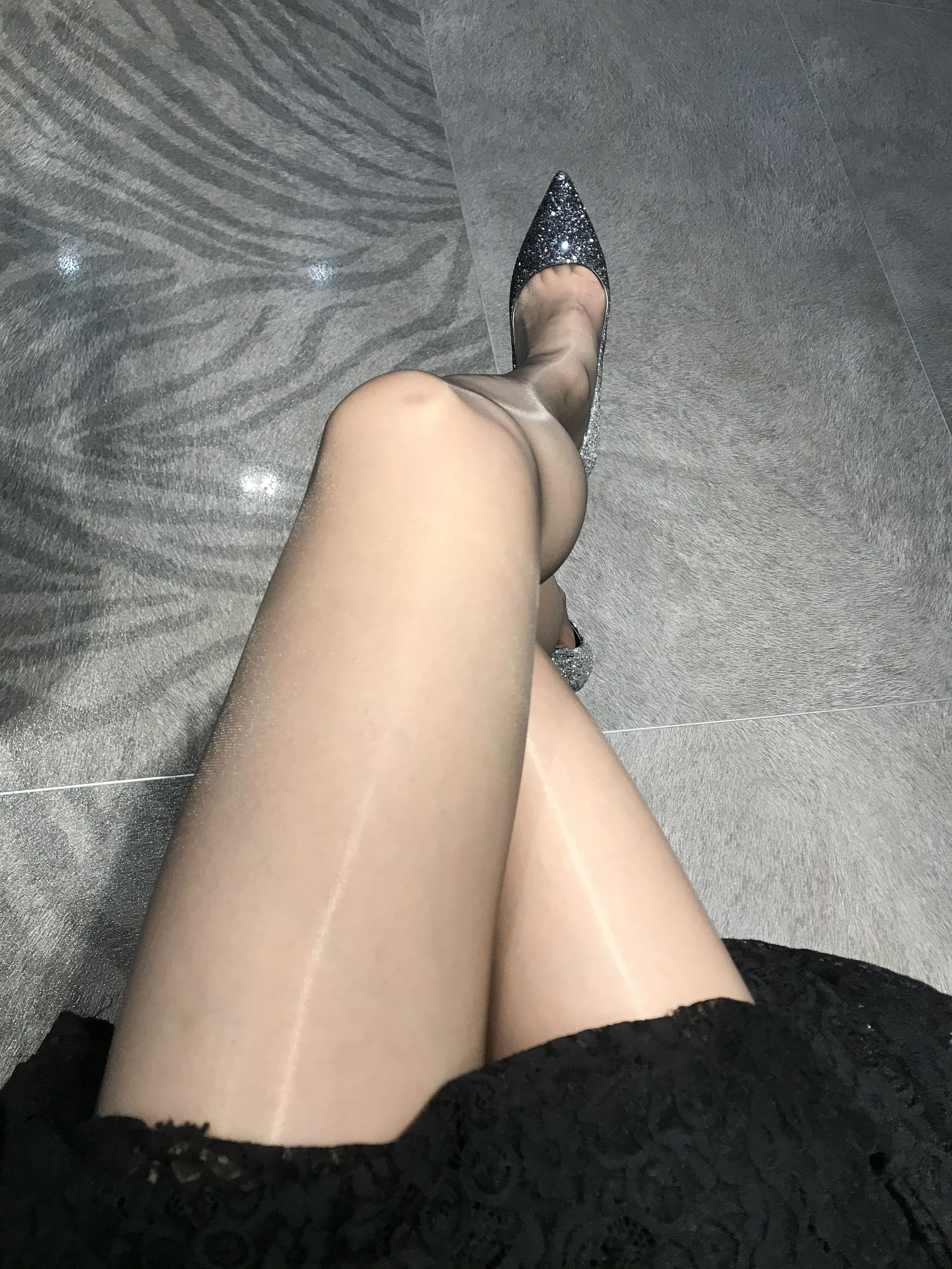 [福利COS] 丝足博主麋鹿_Monroe 2020.05.14 名媛黑丝第1张