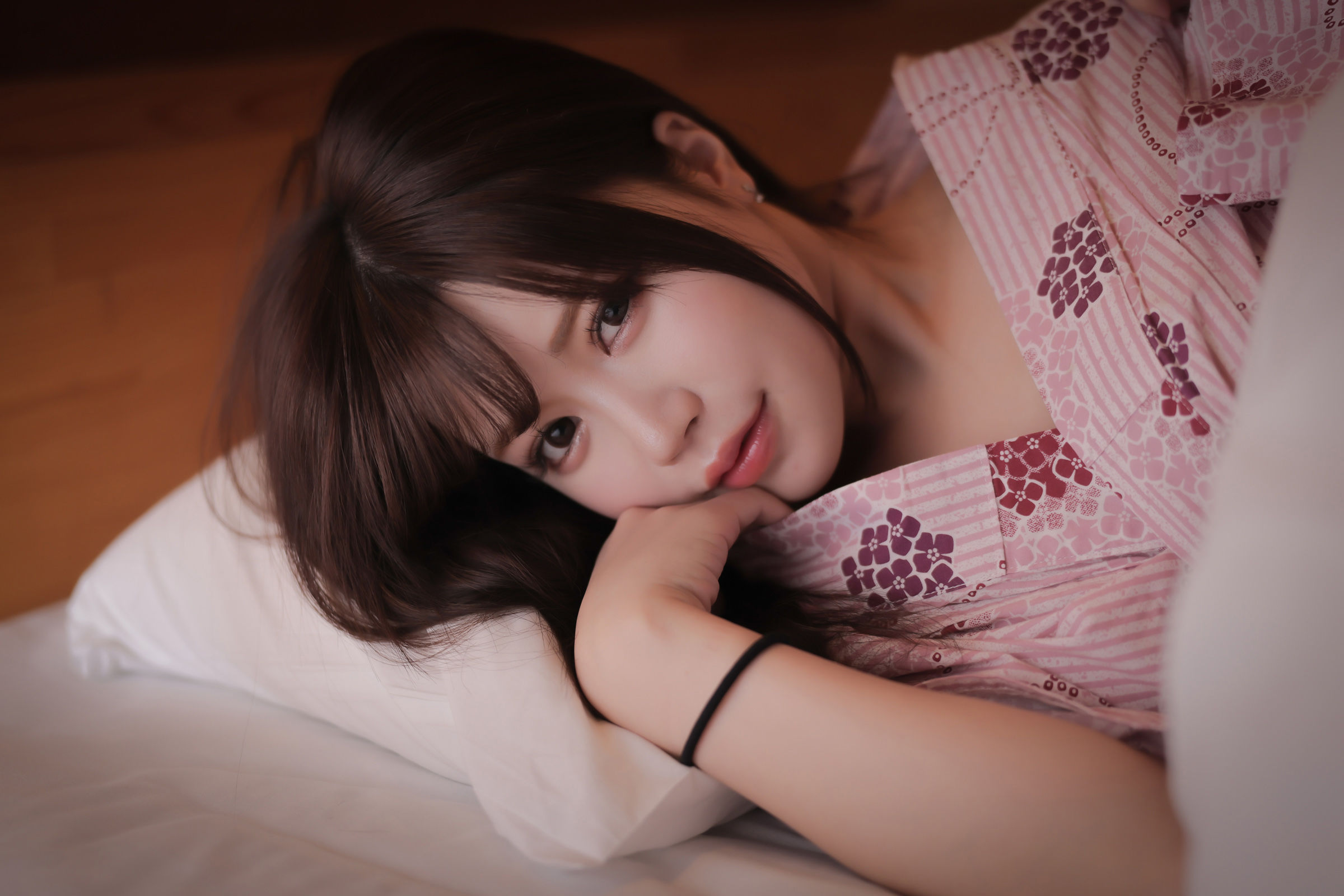 [福利COS] Mai Shirota 白田まい 白田まいと、貸切温泉と、濃厚接触第65张