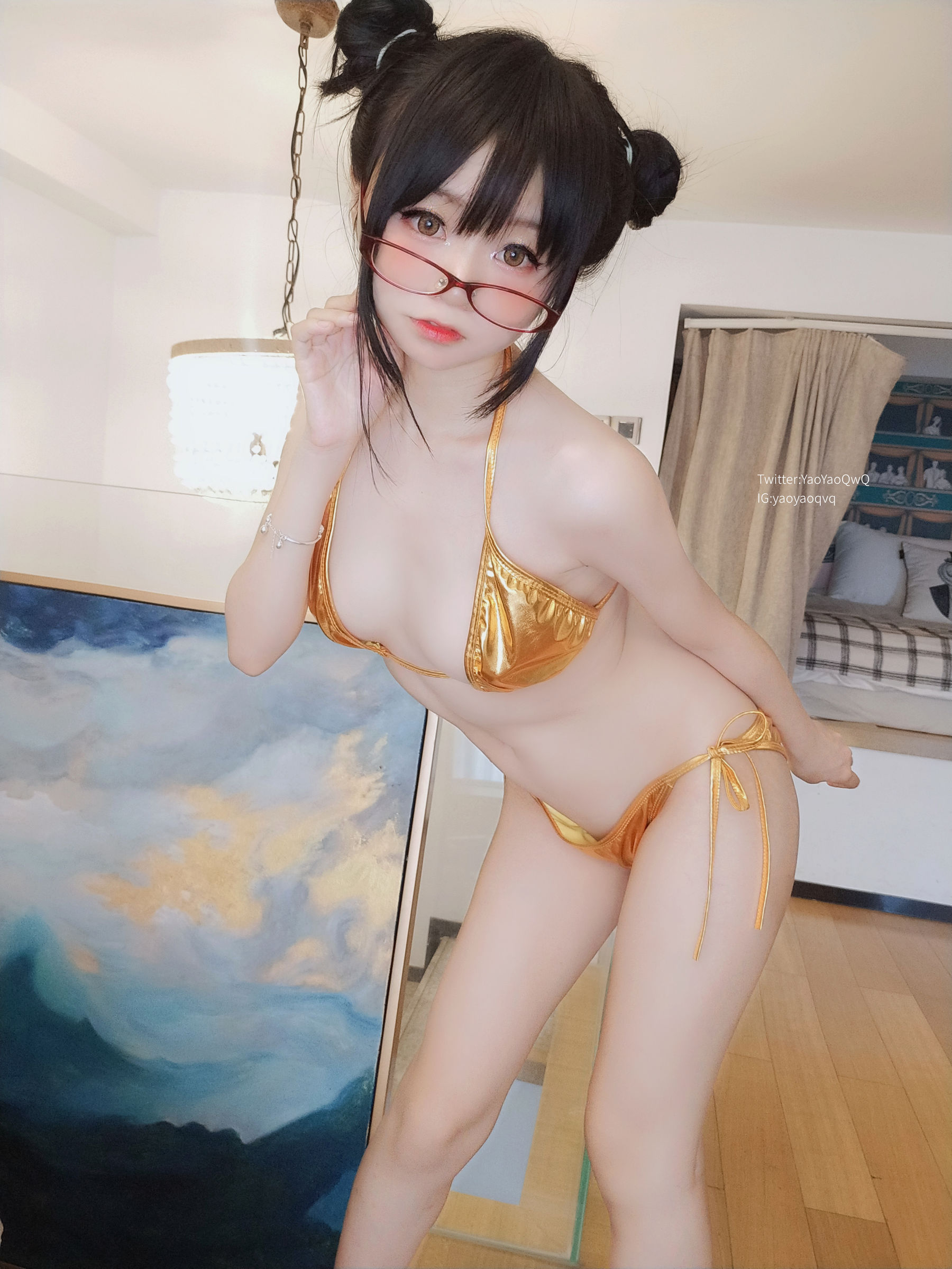 [福利COS] 萌妹子Coser摇摇乐yoyo fantia 12月会员合集 黄金比基尼系列第16张