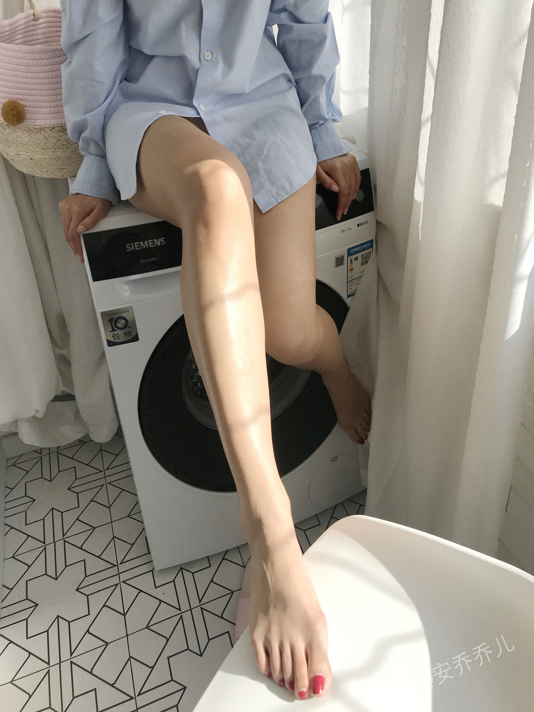 [福利COS] 安乔乔儿(Nia乔乔) No.016 阳台洗衣房第14张