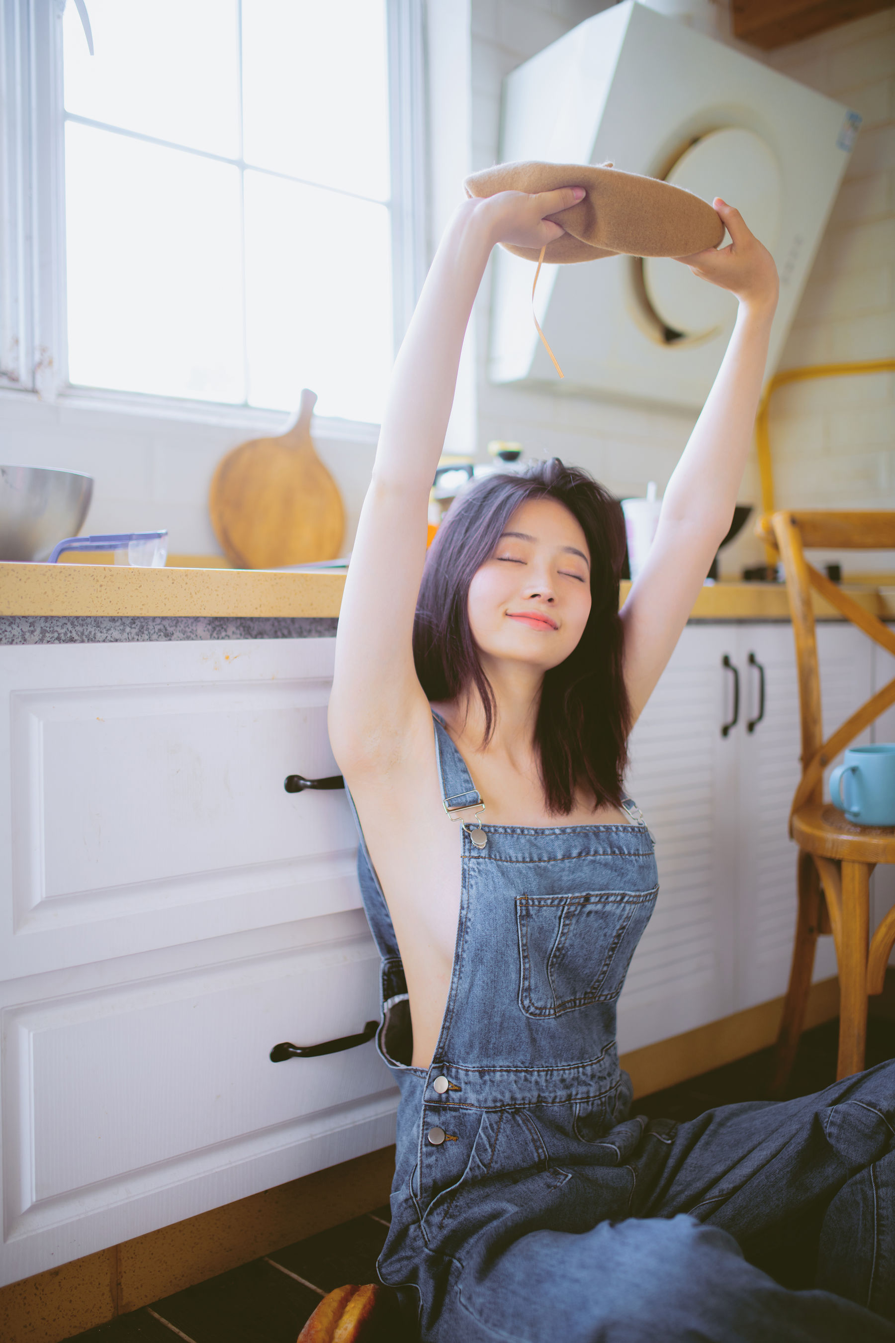 [福利COS] Nnian - 背带裤第5张