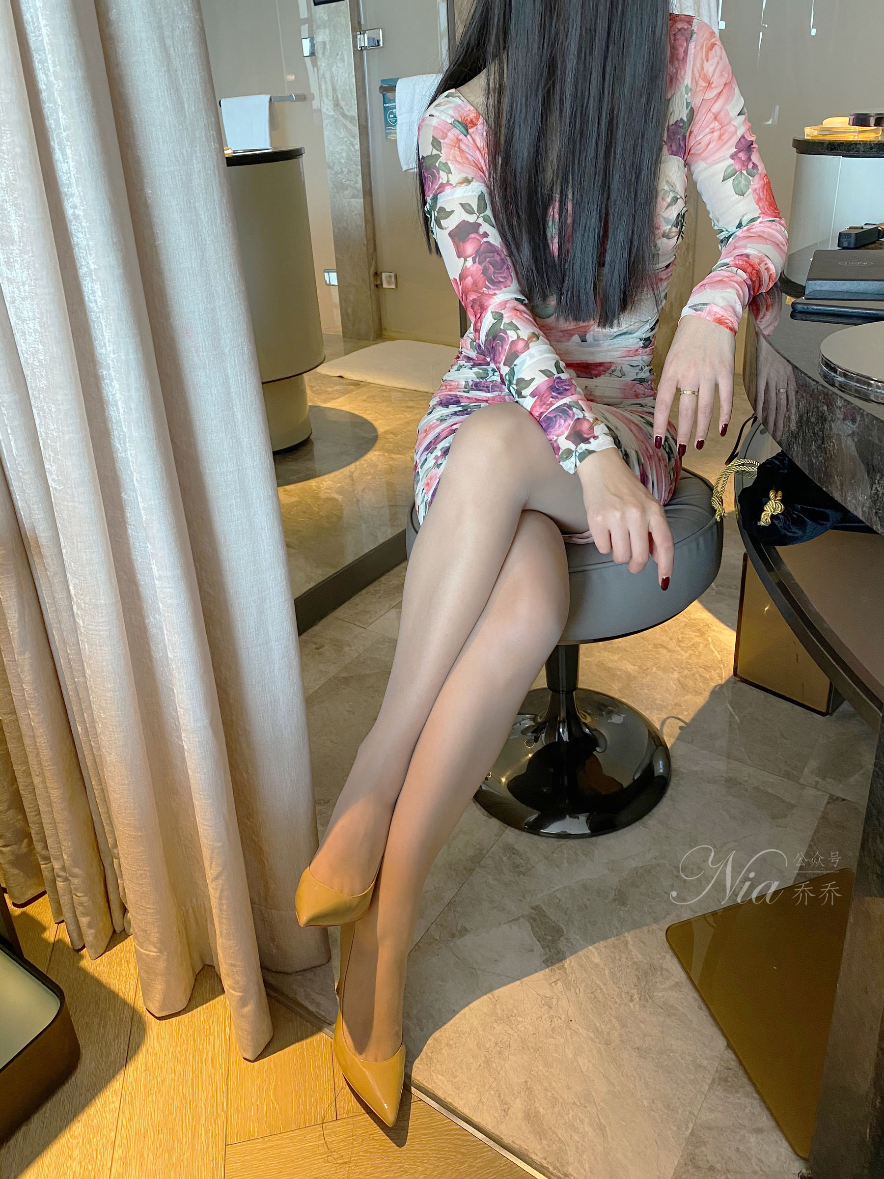 [福利COS] 安乔乔儿(Nia乔乔) No.030 温柔少妇风第6张