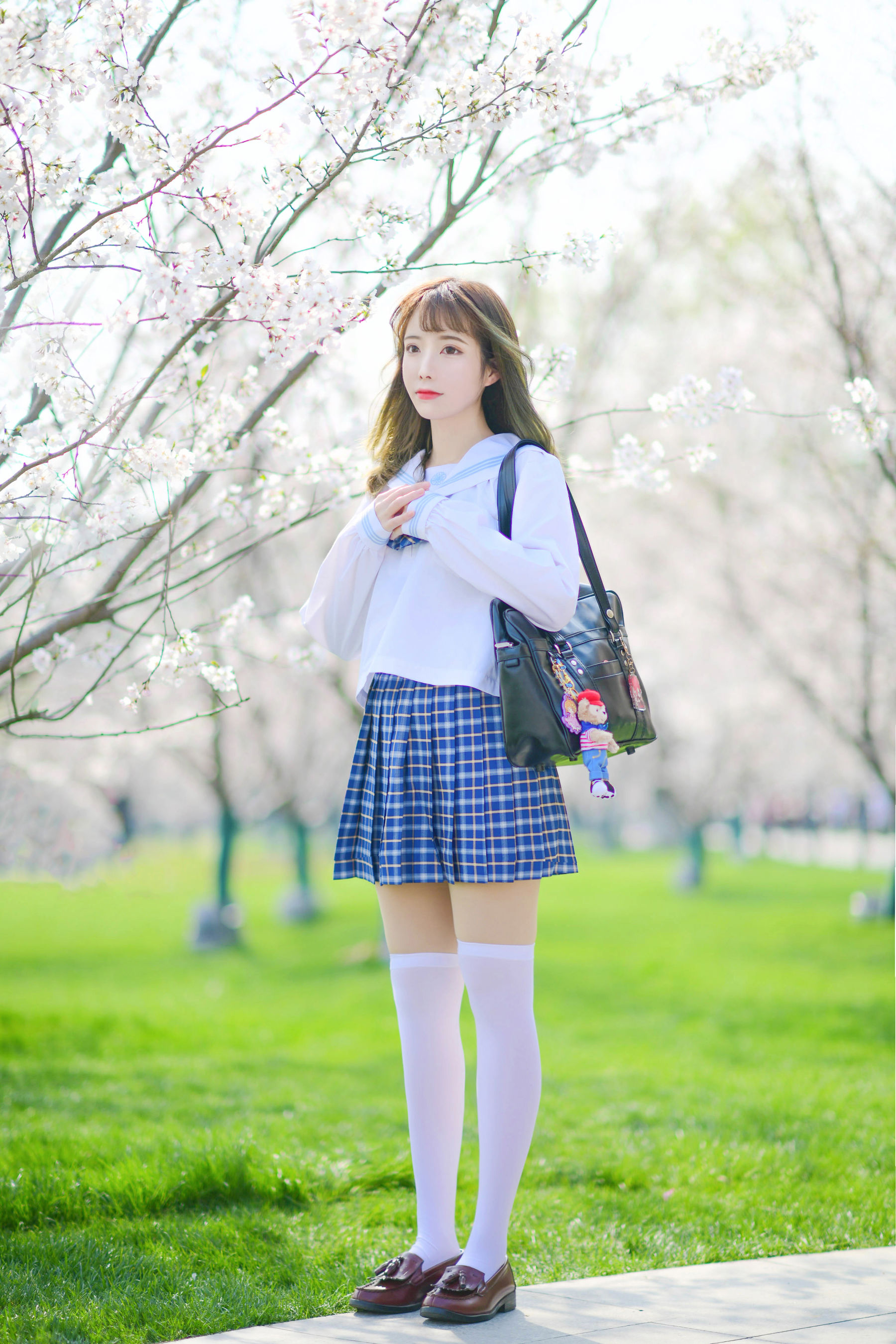 [福利COS] 可爱妹子Fushii_海堂 - 樱花树下第8张
