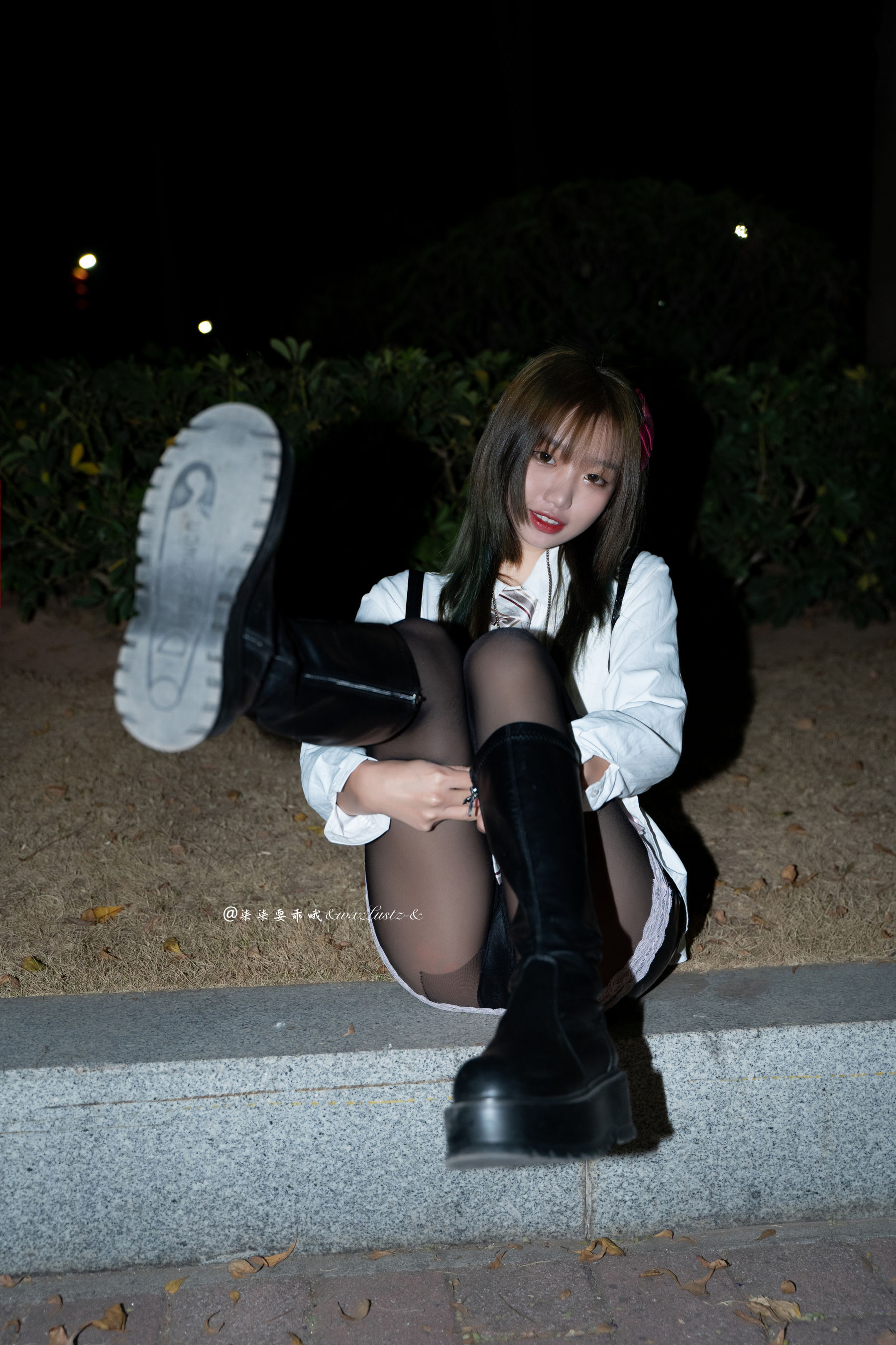 [福利COS] 动漫博主柒柒要乖哦 - 车内1第1张