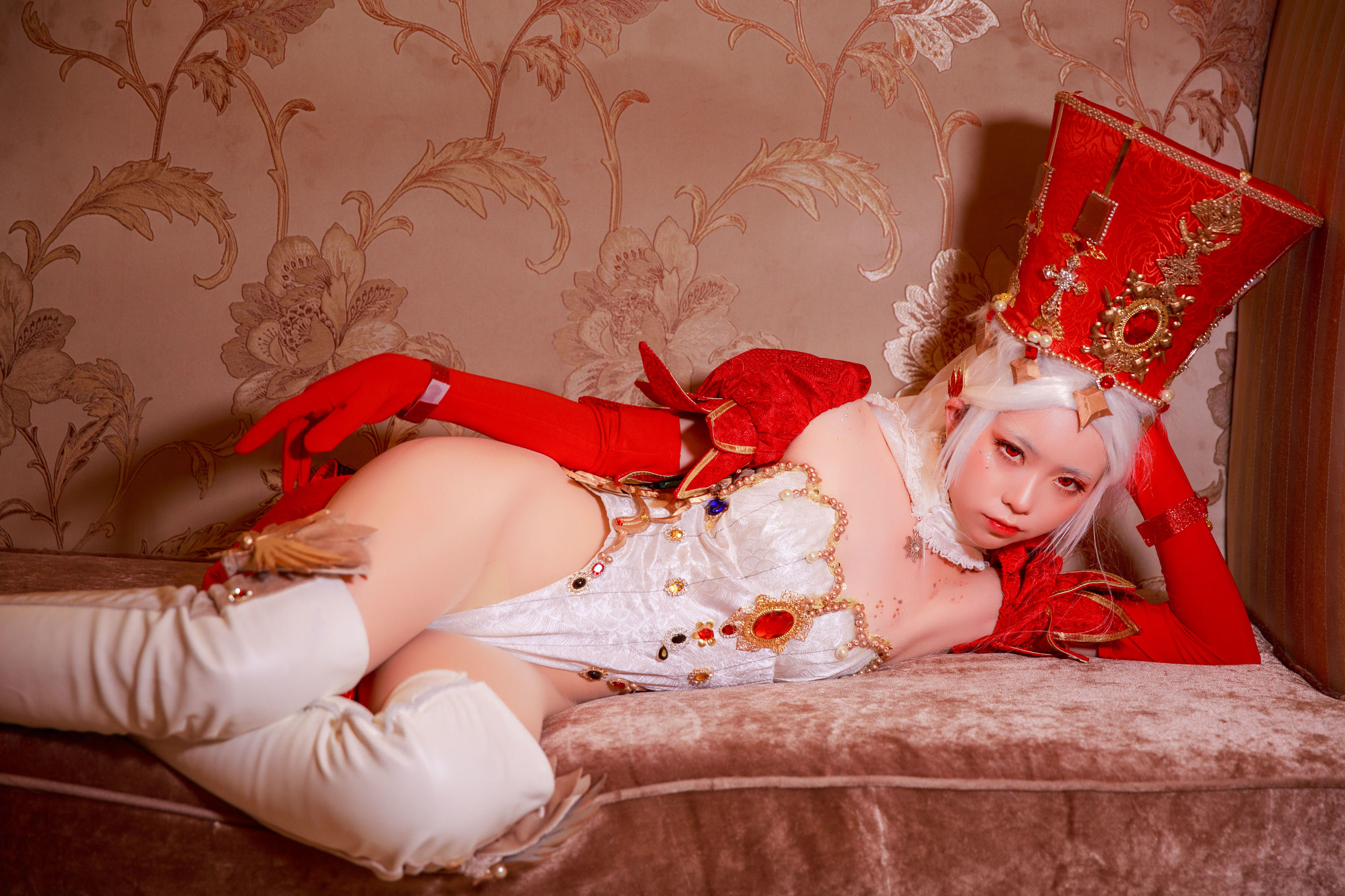 [福利COS] 动漫博主G44不会受伤 - 教皇第8张