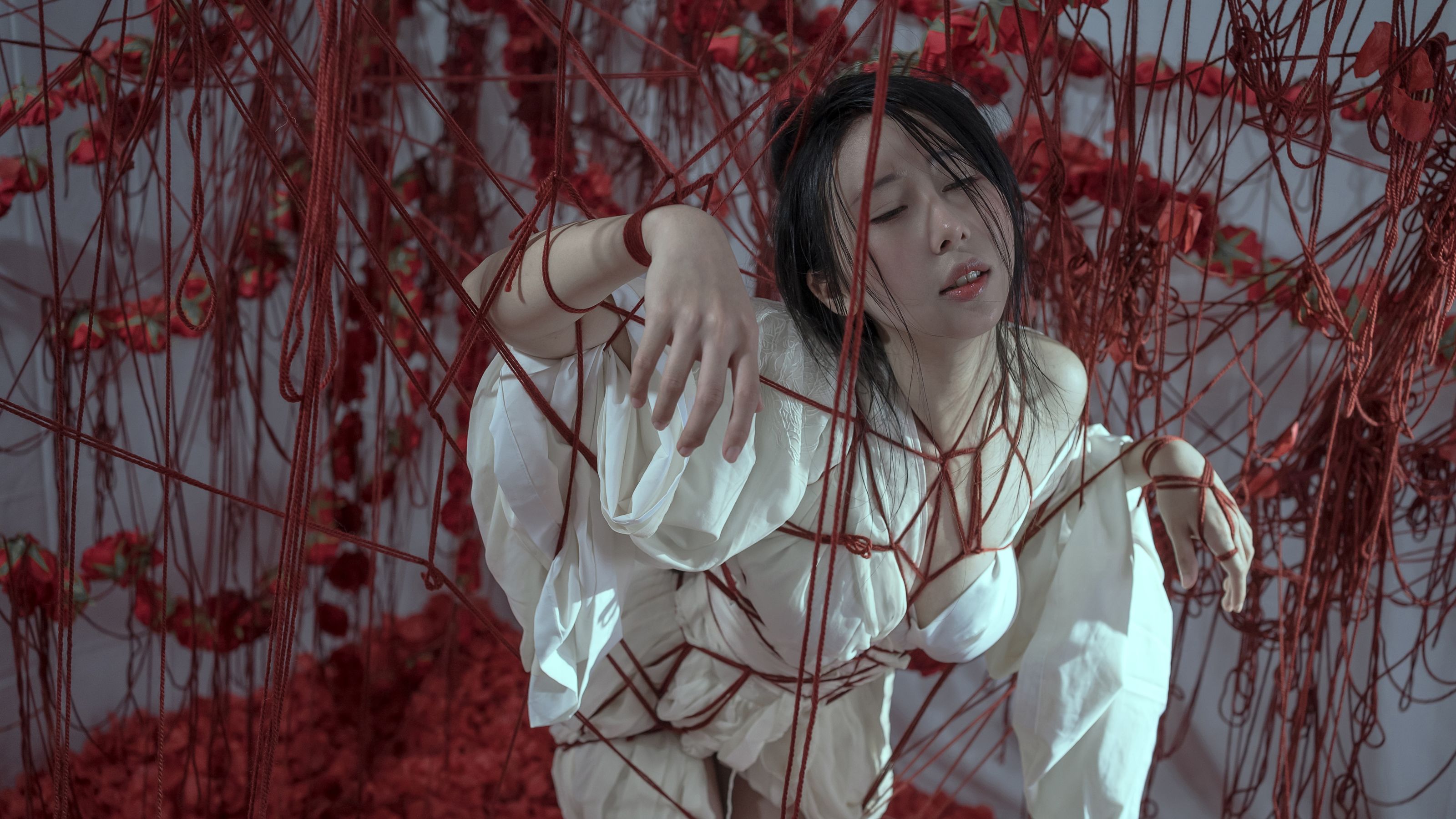 [福利COS] 云溪溪 - 奶桃 囚鸟第22张