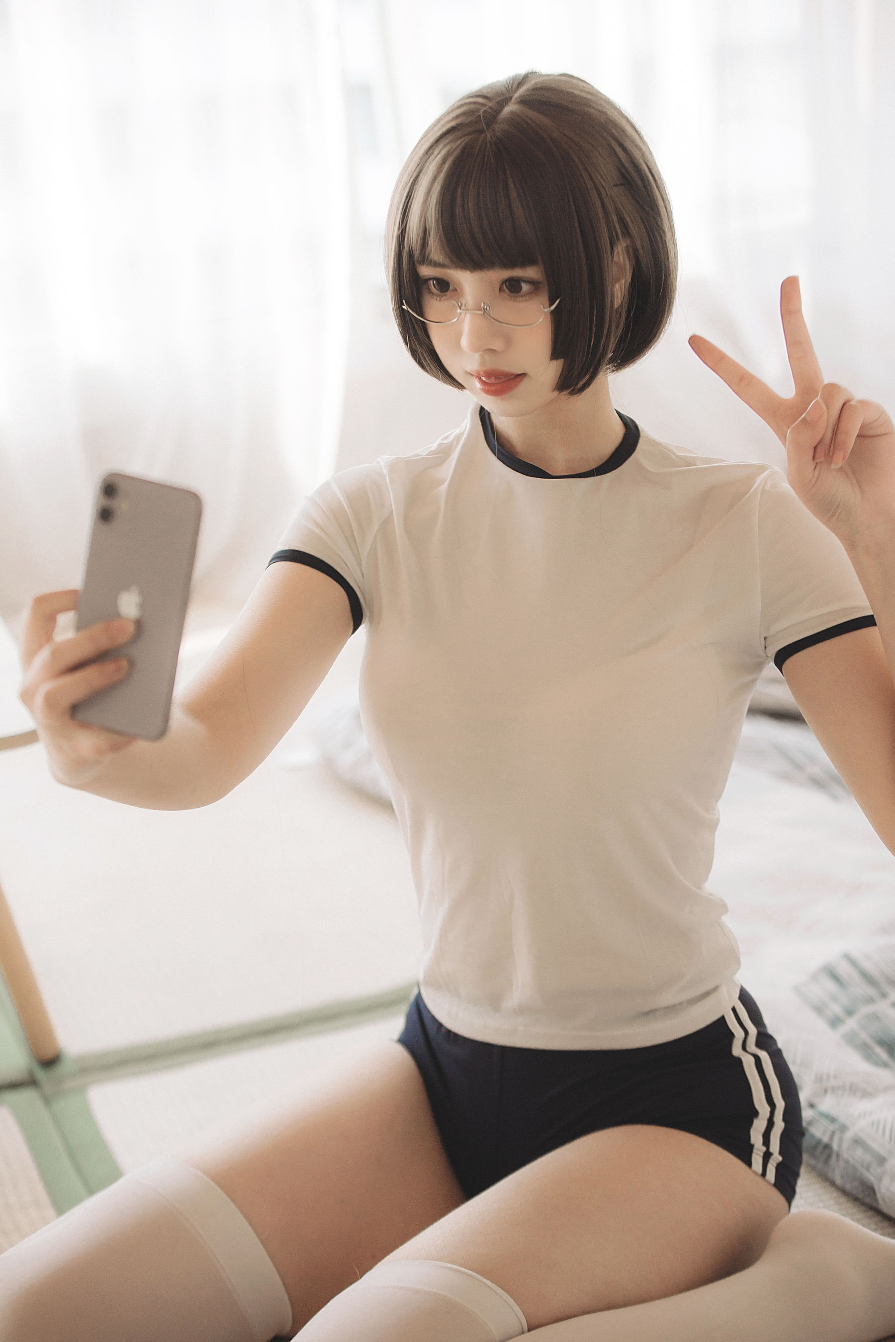 [福利COS] 次元少女念雪ww - 体操服第2张