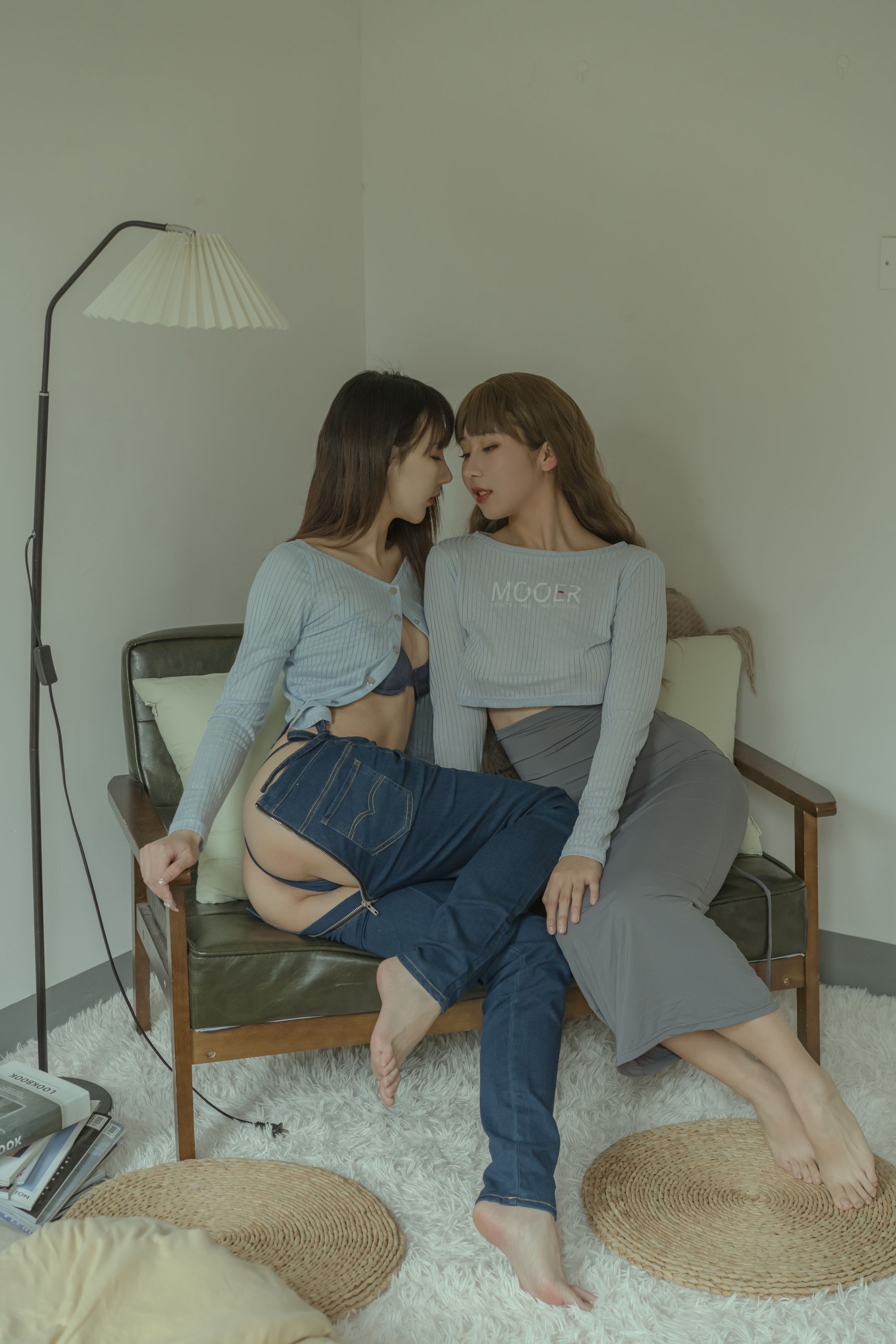 [福利COS] 云溪溪 - 奶桃 日系百合第1张