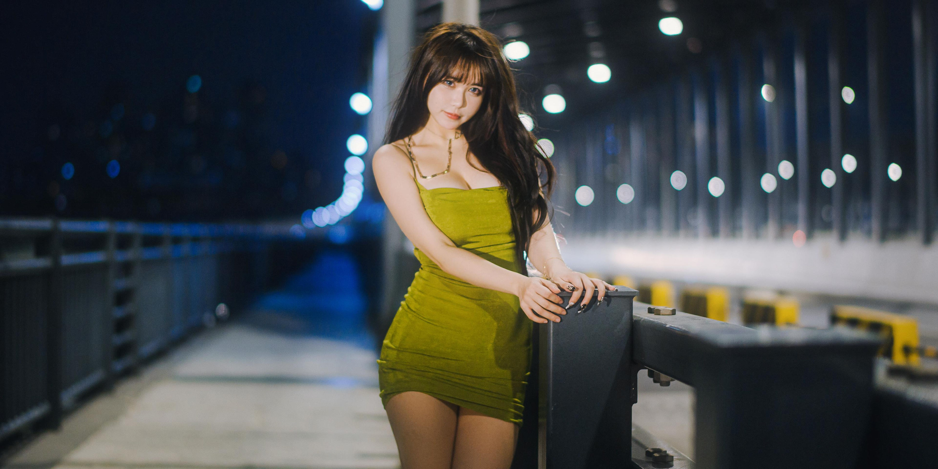 [福利COS] Tina很妖孽呀 - 绿色连衣裙第11张