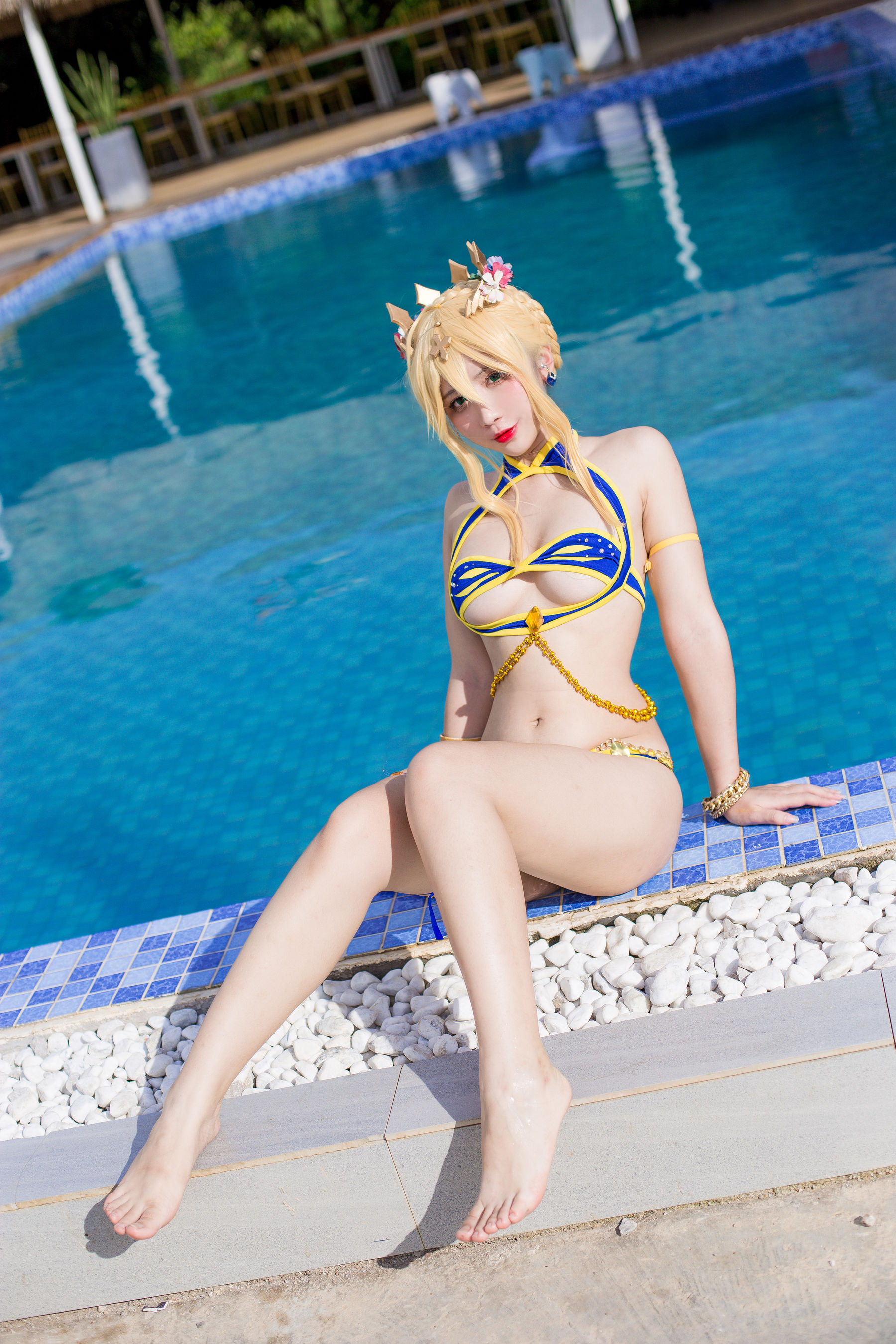 [福利COS] 动漫博主九曲Jean - 白枪呆同人泳装第1张