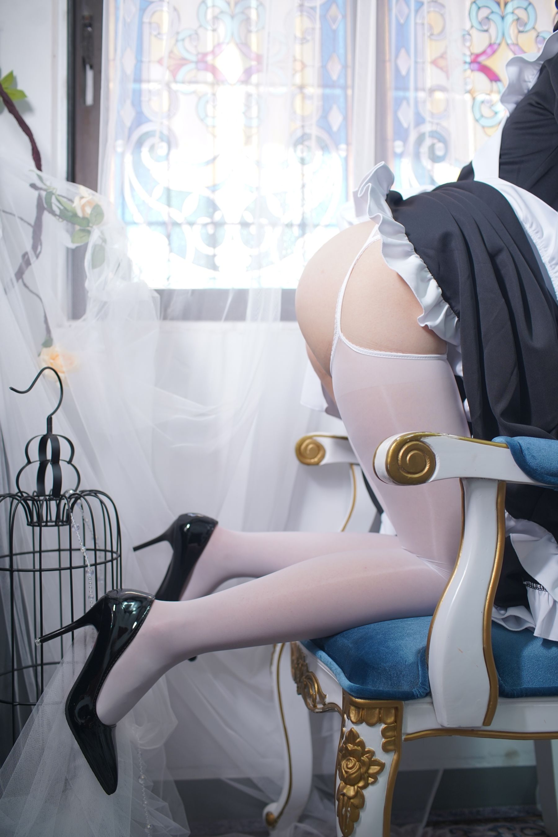 [福利COS] 茶籽ccz - 欧式女仆第3张