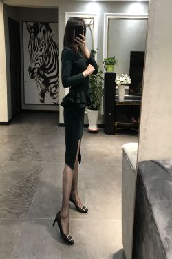 [福利COS] 丝足博主麋鹿_Monroe 2020.04.30 贵妇丝足