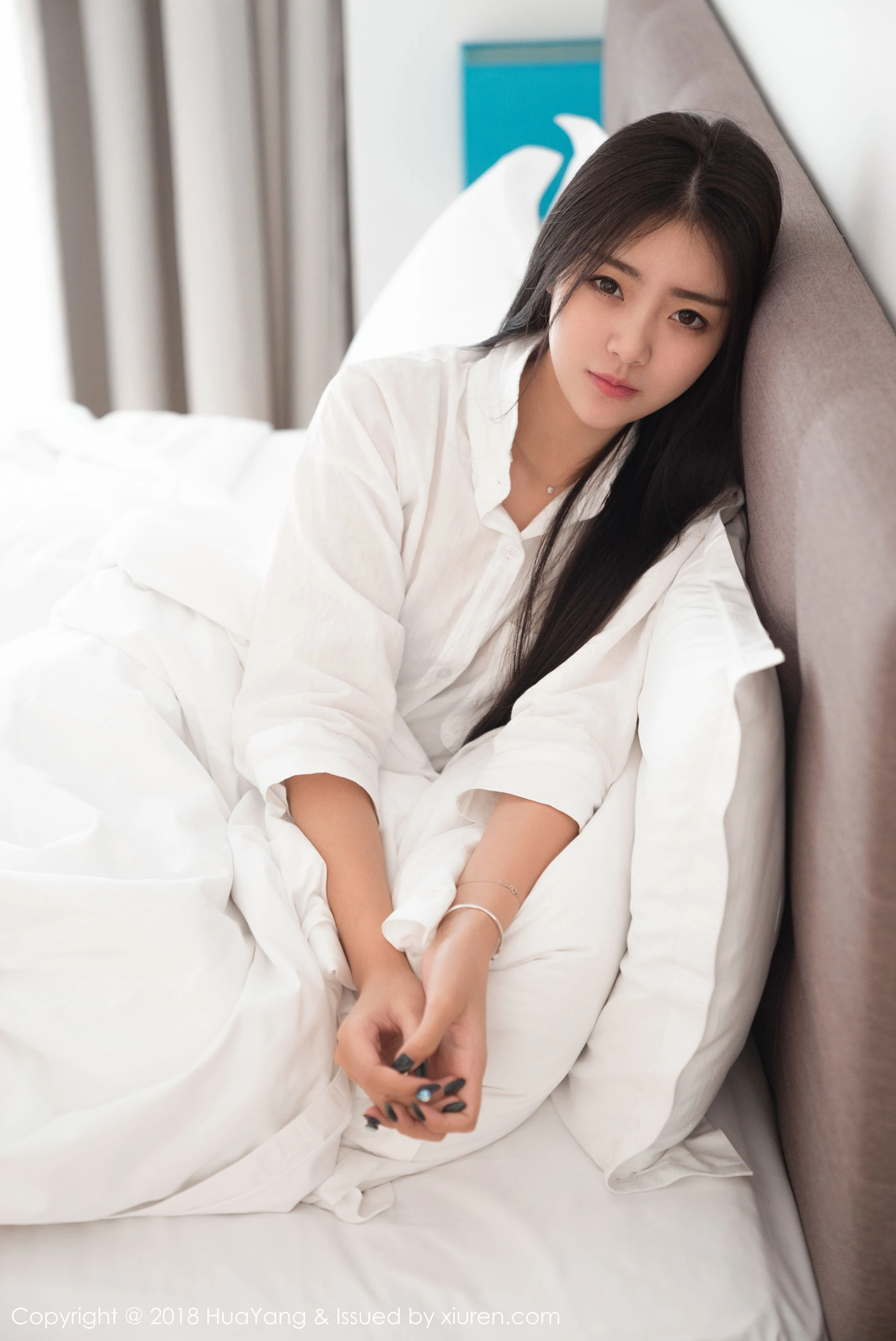 可樂Vicky《毛衣+白衬衫》 花漾 Vol.027第5张