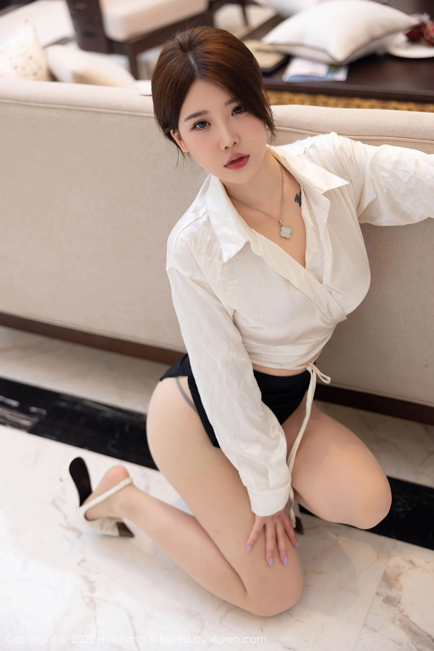 花漾 VOL.516 小海臀Rena 丝袜短裙第2张