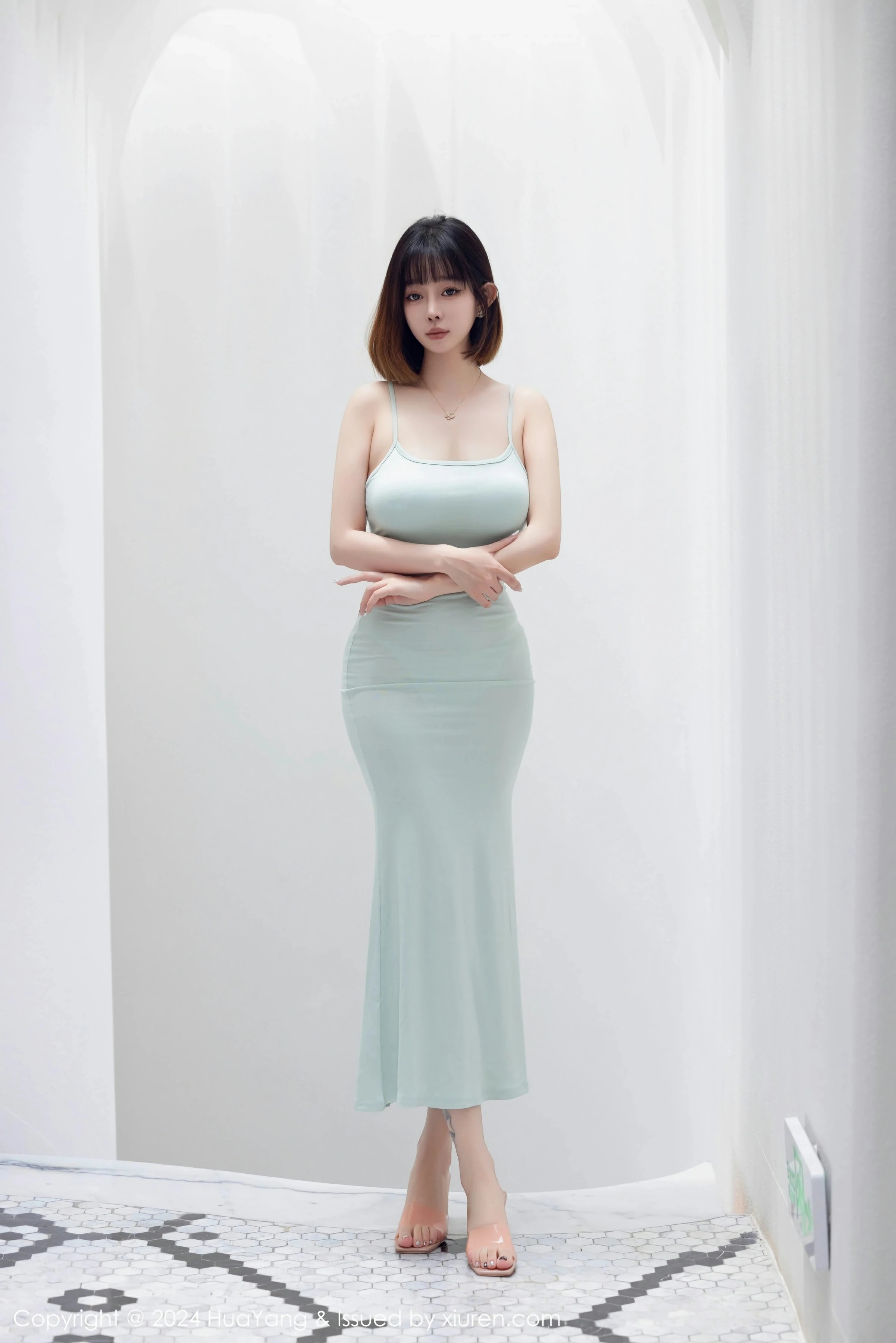  HuaYang花漾 VOL.586 王雨纯 [94P]第1张