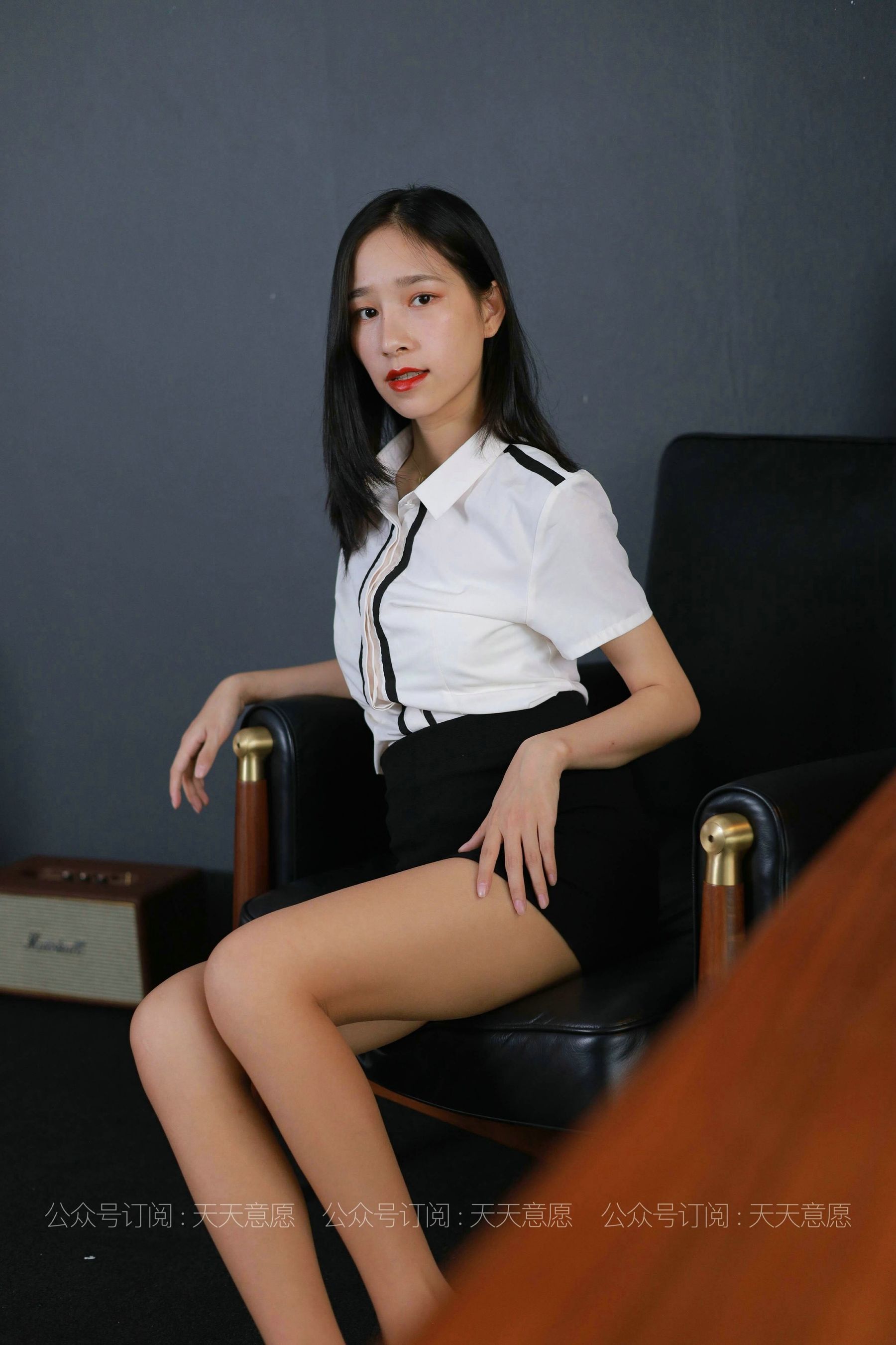 [IESS异思趣向]  模特：美子《美丽女同事》第17张