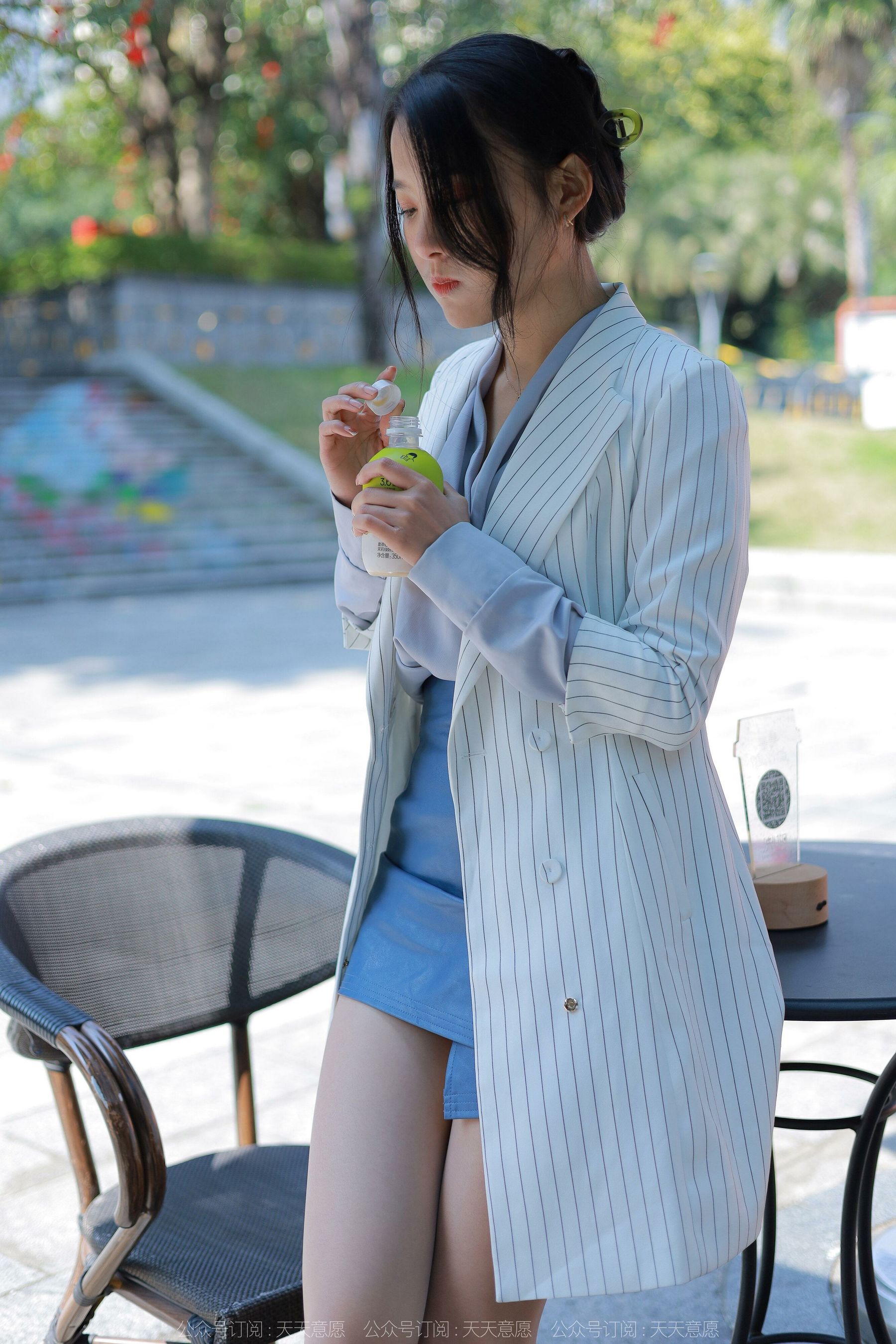 [异思趣向IESS] 模特：婉萍《蓝衣女神》第8张