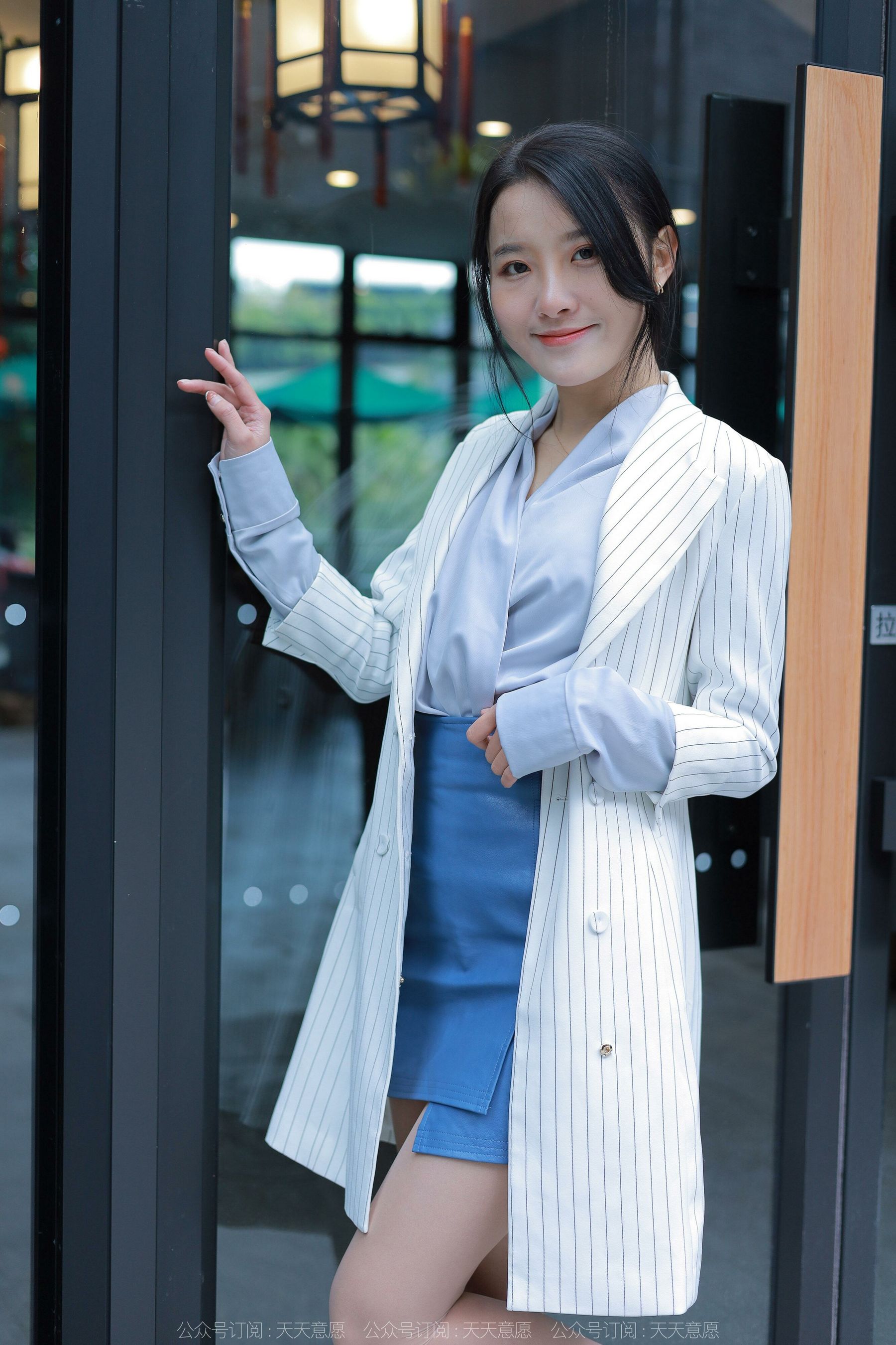 [异思趣向IESS] 模特：婉萍《蓝衣女神》第9张