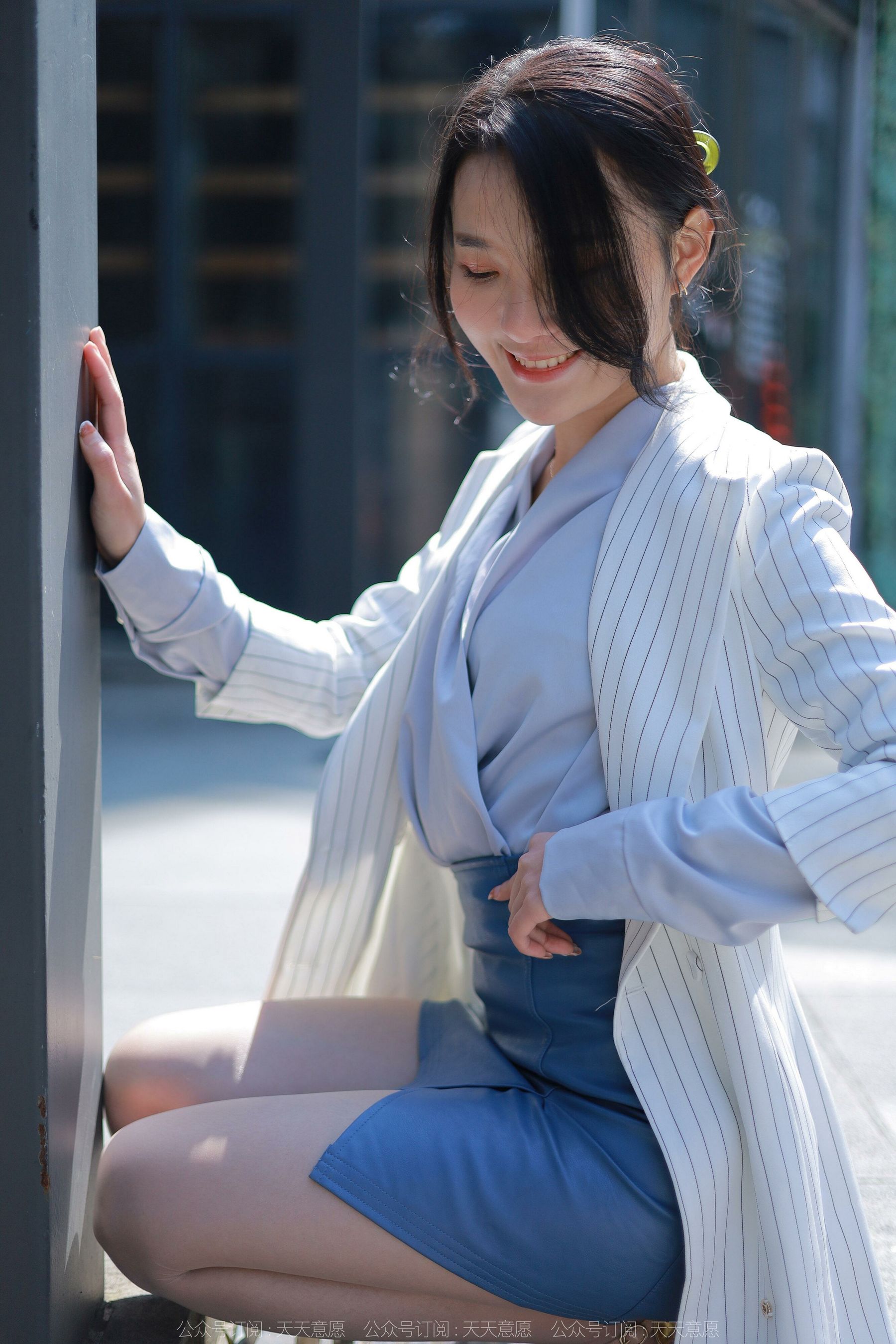 [异思趣向IESS] 模特：婉萍《蓝衣女神》第15张