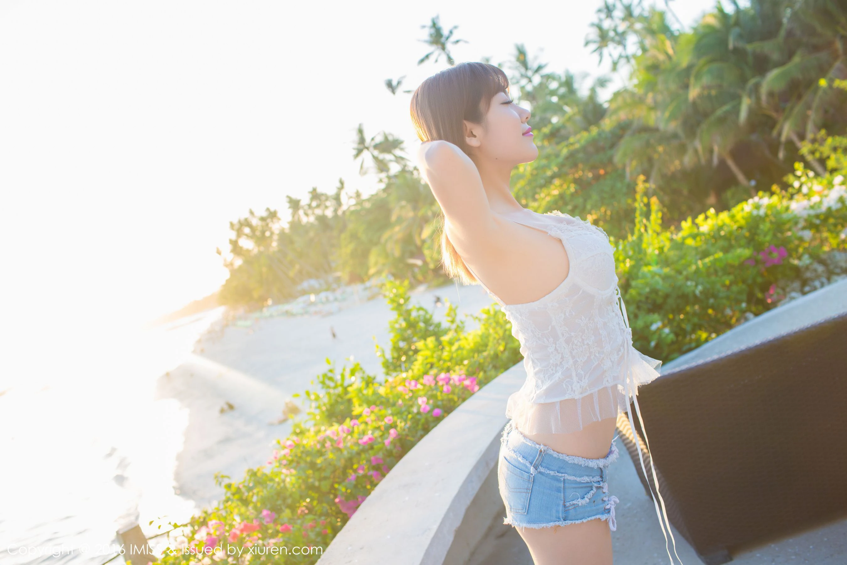 程小烦不烦《性感比基尼+蕾丝马甲内衣》 爱蜜社IMiss Vol.059第18张