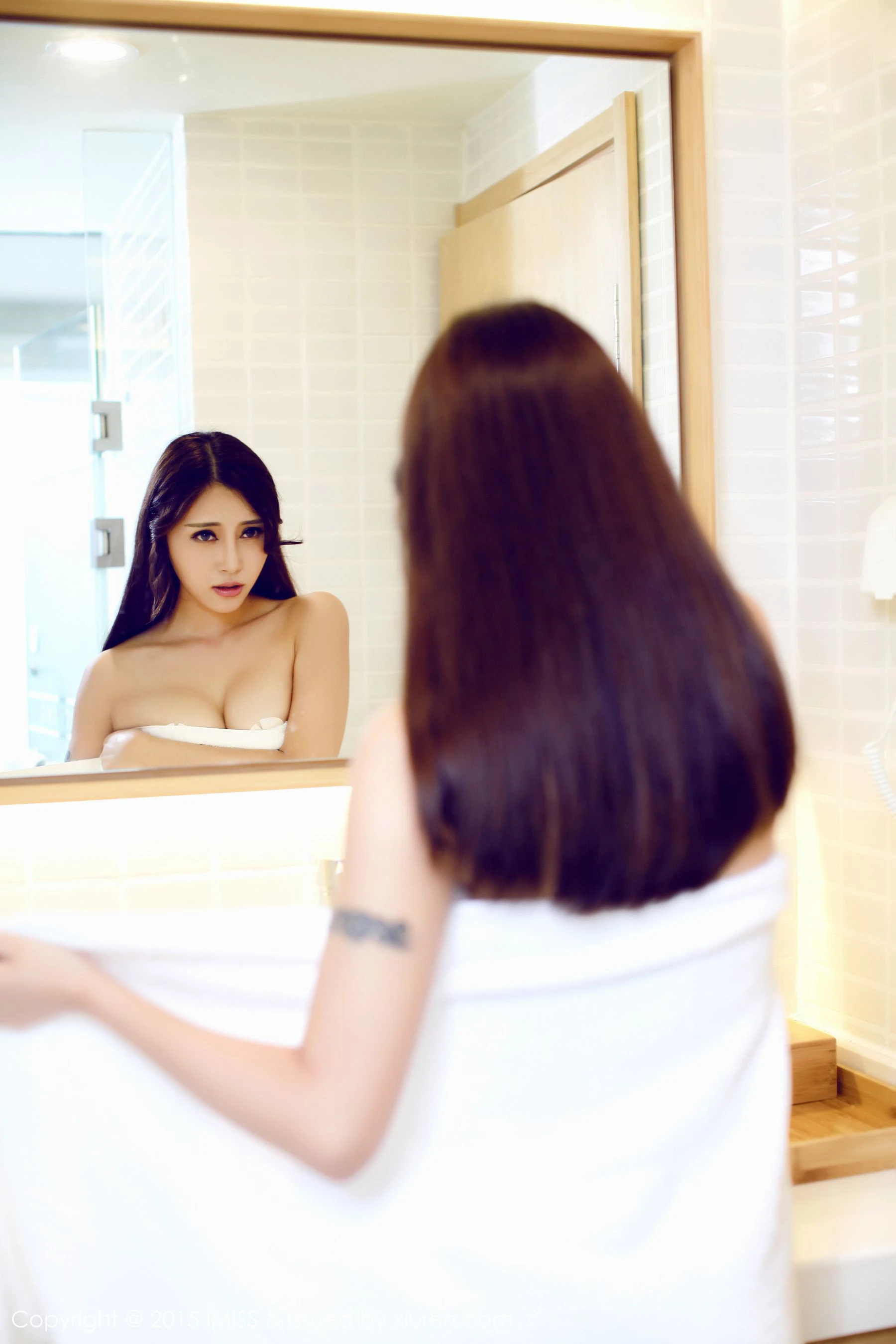 樂樂Mango《浴巾裹胸+丁字裤》 爱蜜社IMiss Vol.009第2张