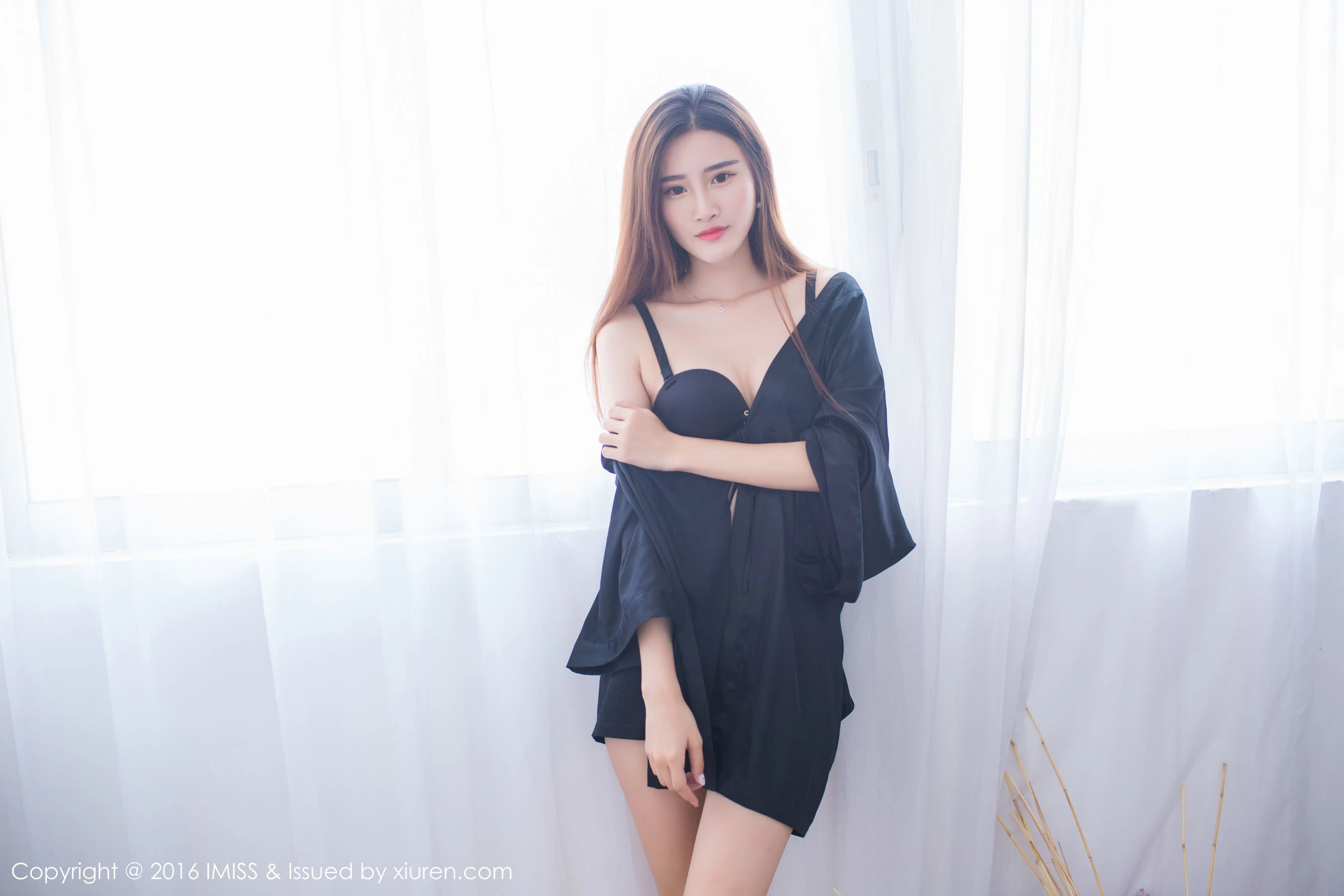 格格污巫《温文尔雅、小家碧玉型美女》 爱蜜社IMiss Vol.135第2张