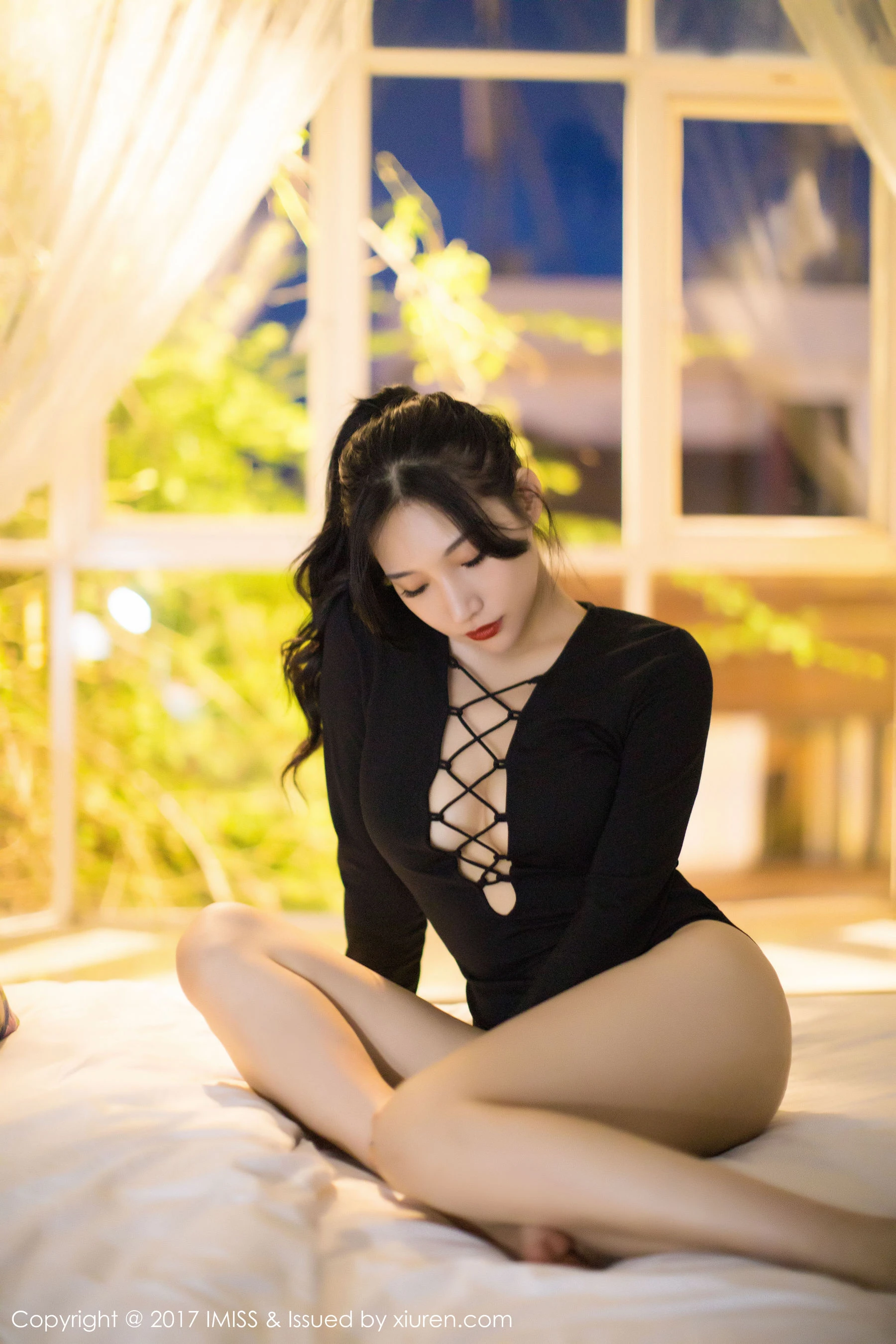 小狐狸Sica《黑色私房性感美腿》 爱蜜社IMiss VOL.194第2张
