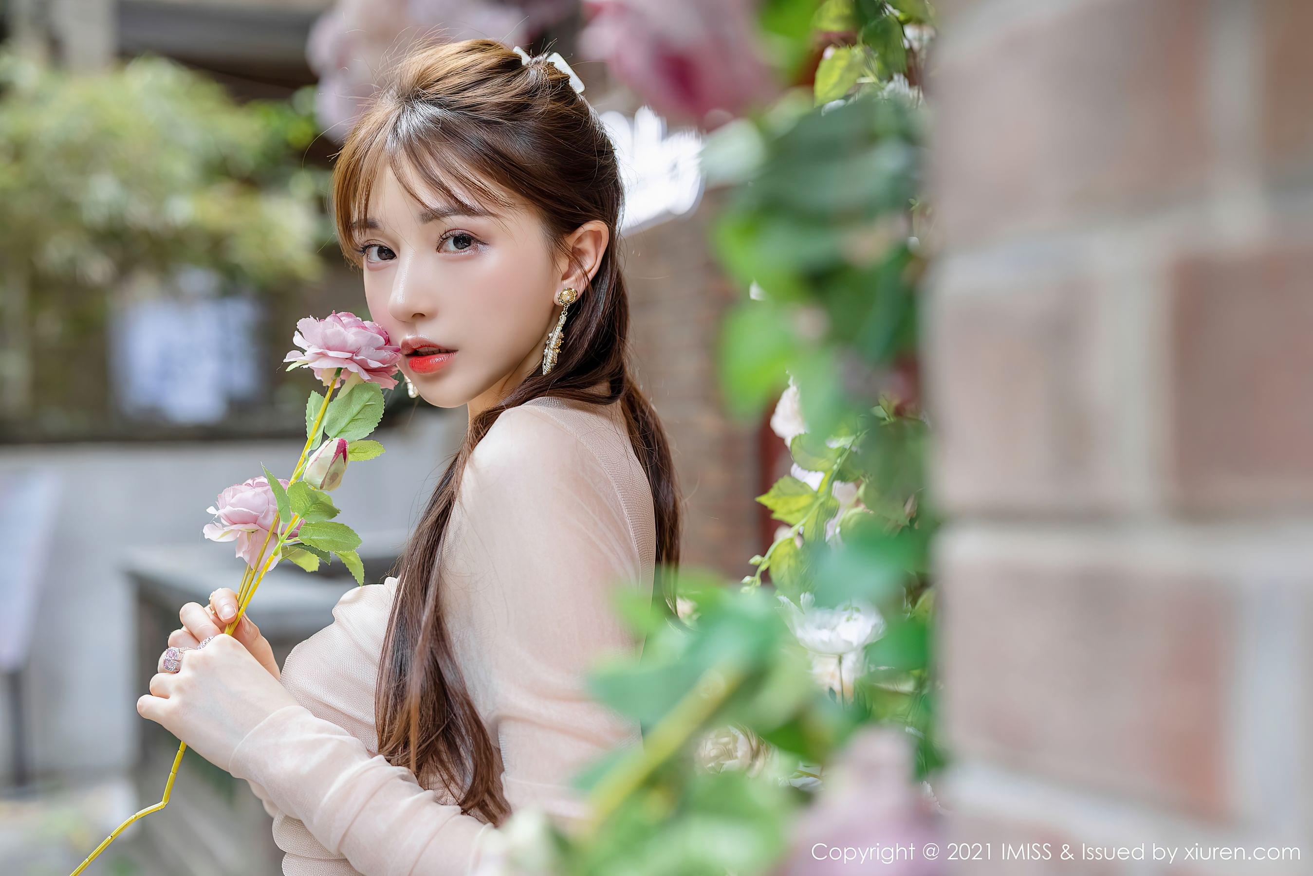 爱蜜社IMiss Vol.586 Lynn刘奕宁第7张