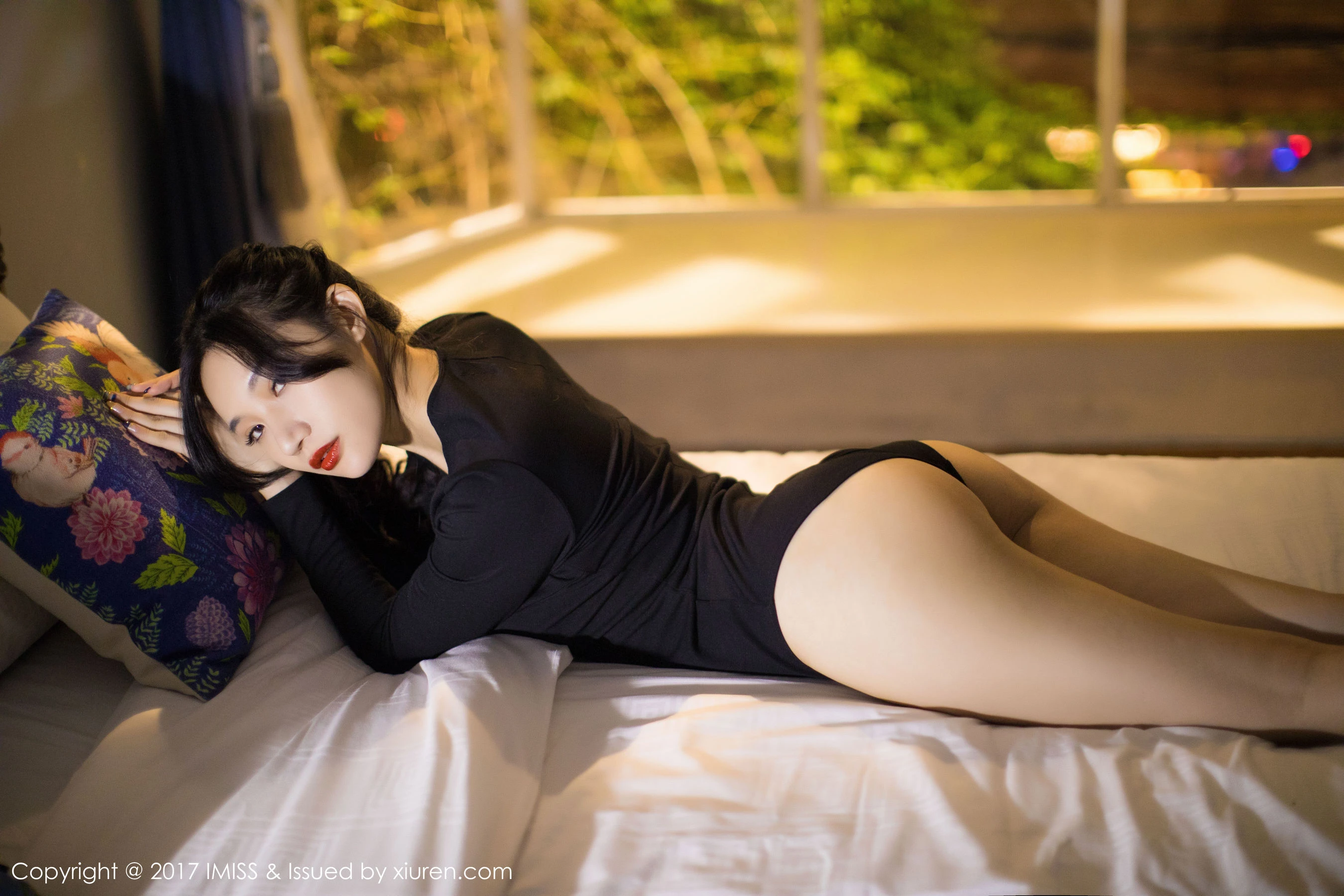 小狐狸Sica《黑色私房性感美腿》 爱蜜社IMiss VOL.194第5张