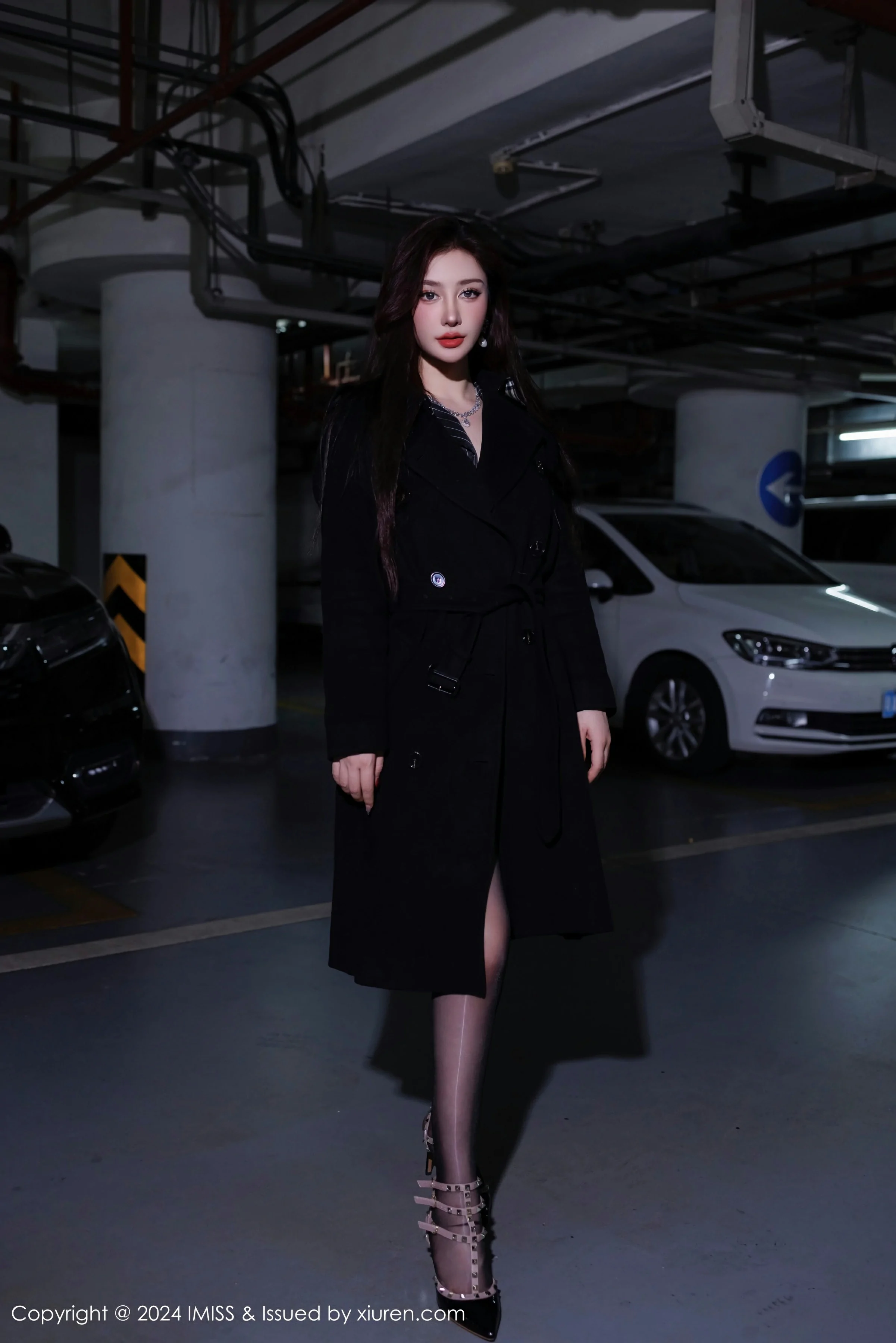  爱蜜社 VOL.768 蕾蕾醒了没 [60P]第3张