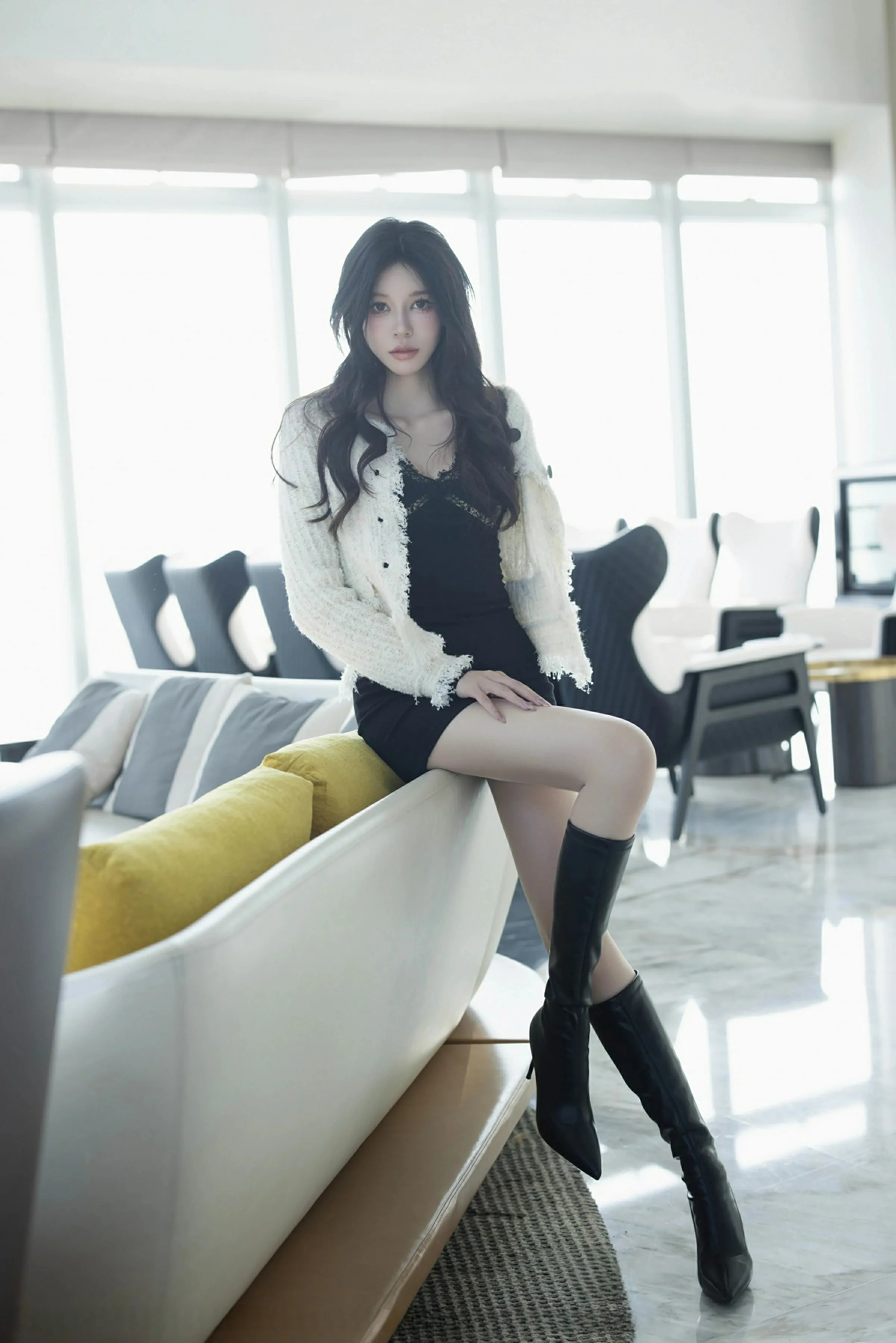  爱蜜社 VOL.780 泥鳅鳅 [51P]第4张