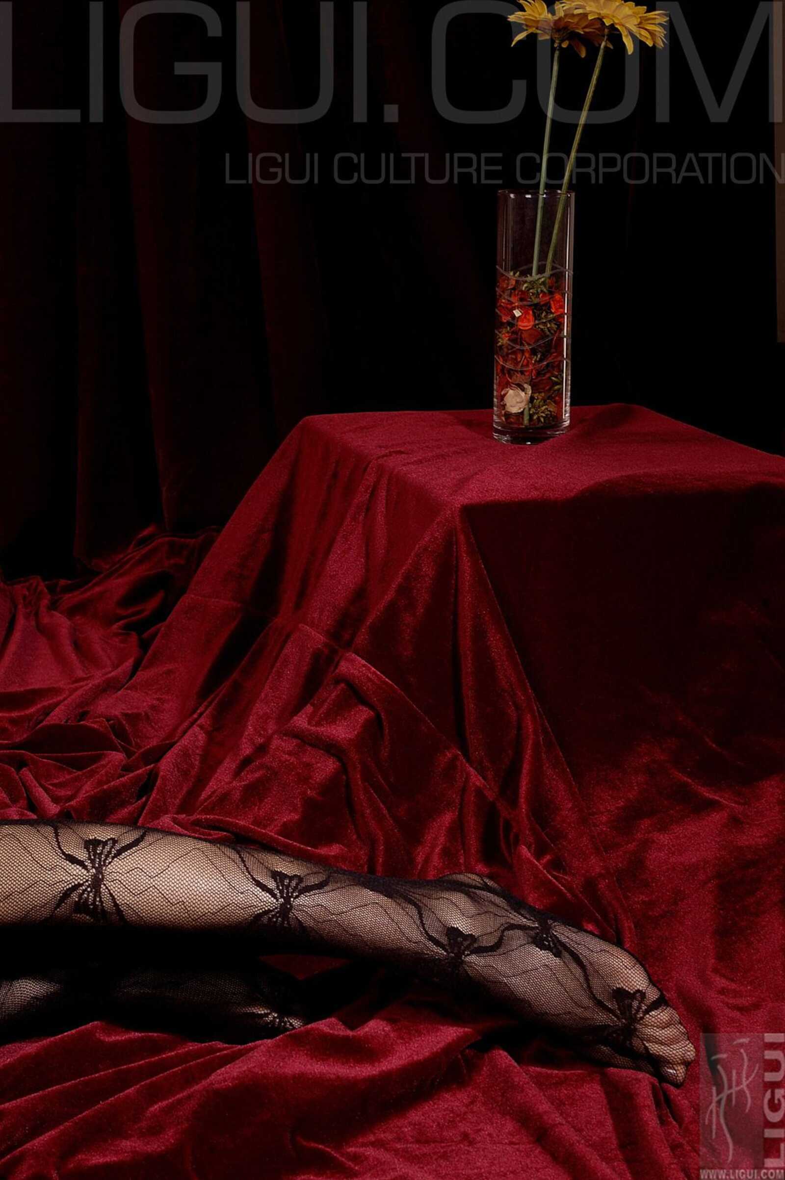 [丽柜LiGui] Model 程海伦《性感黑色連身丝襪》写真第6张