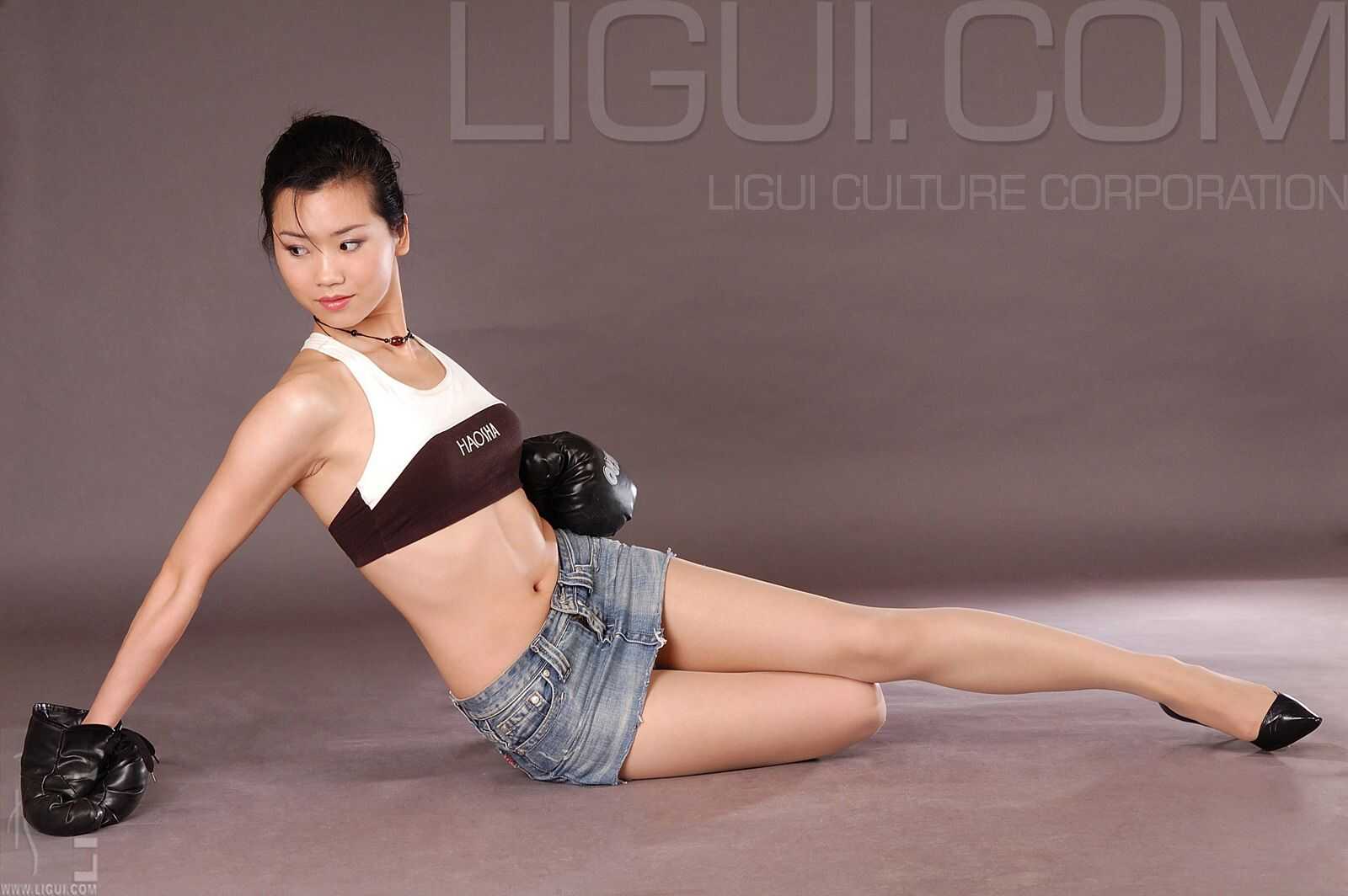 [丽柜LiGui] Model 由美《牛仔搏擊女郎》丝足写真集第3张