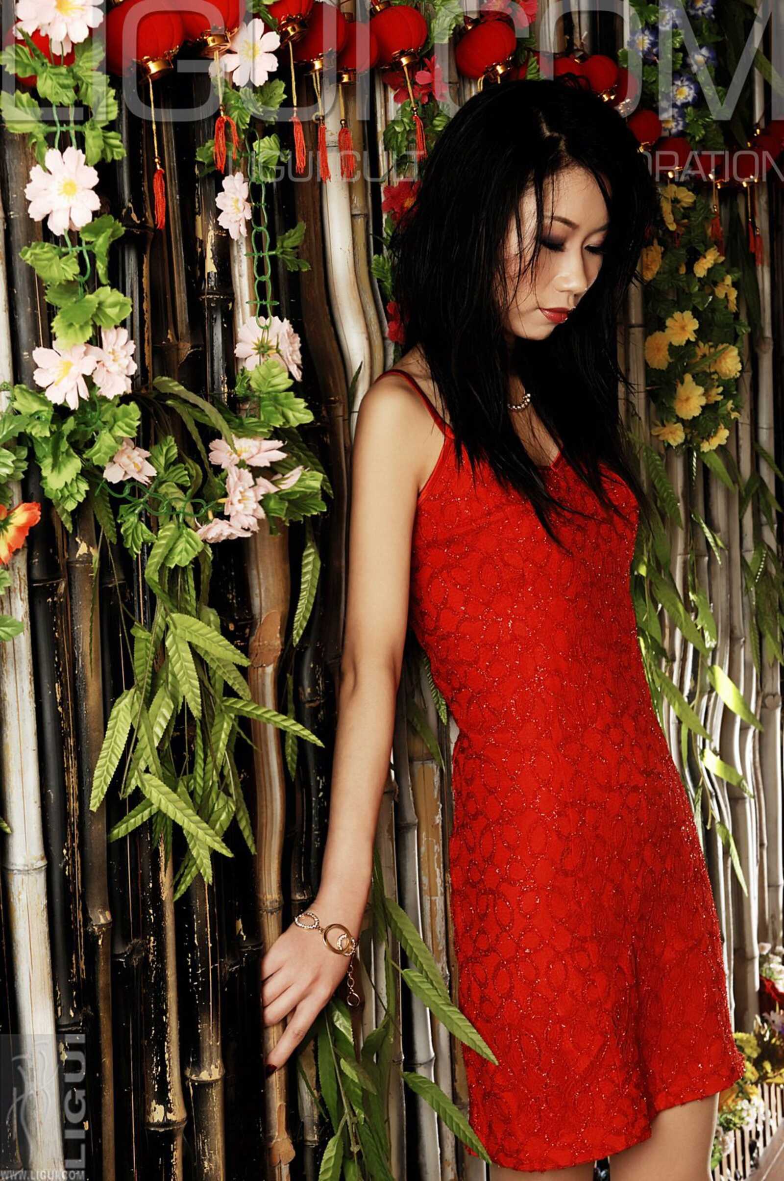 [丽柜LiGui] Model 海伦《少女的紅裙》丝足写真集图第1张