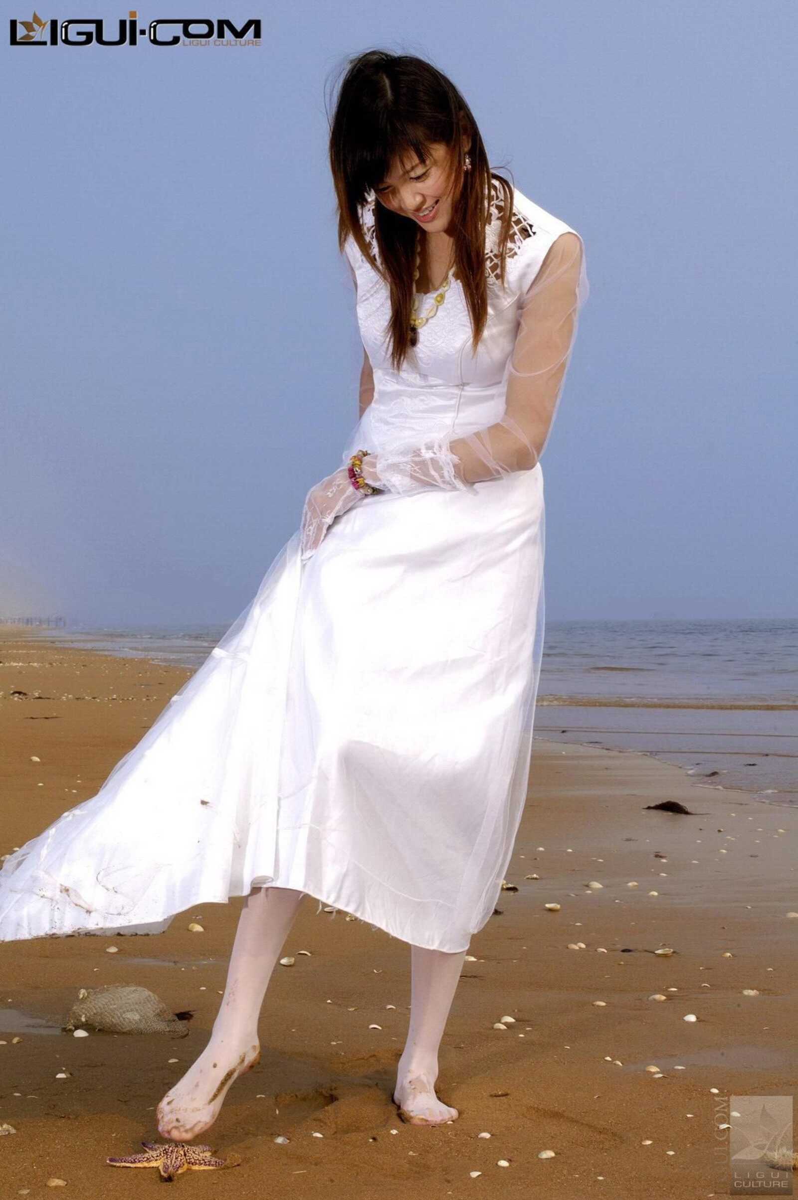 [丽柜LiGui] Model 菲儿《丝袜版白雪公主》丝足写真第2张