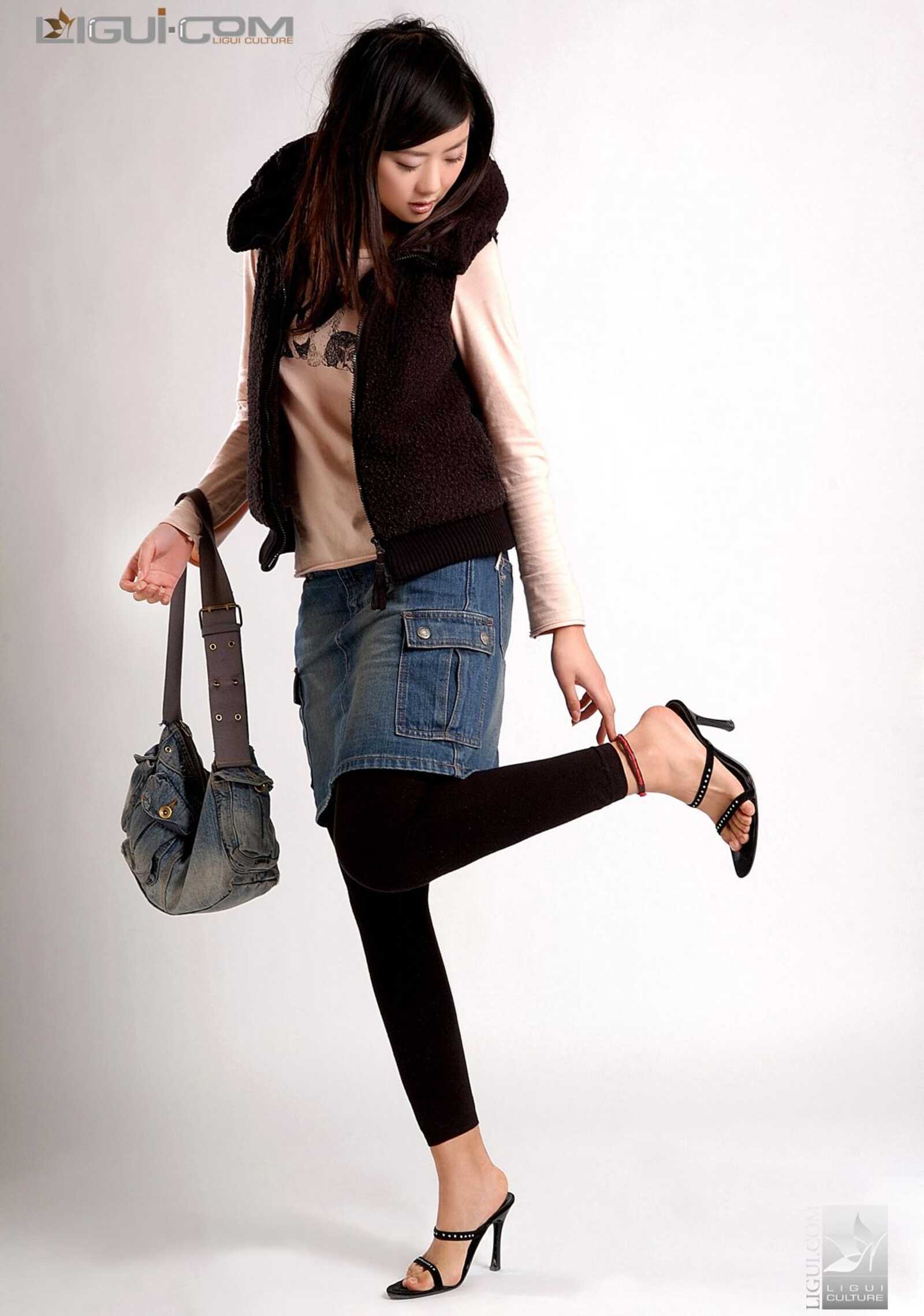 Model 张迪《牛仔短裙玩飘逸》 [丽柜LiGui] 美腿玉第5张