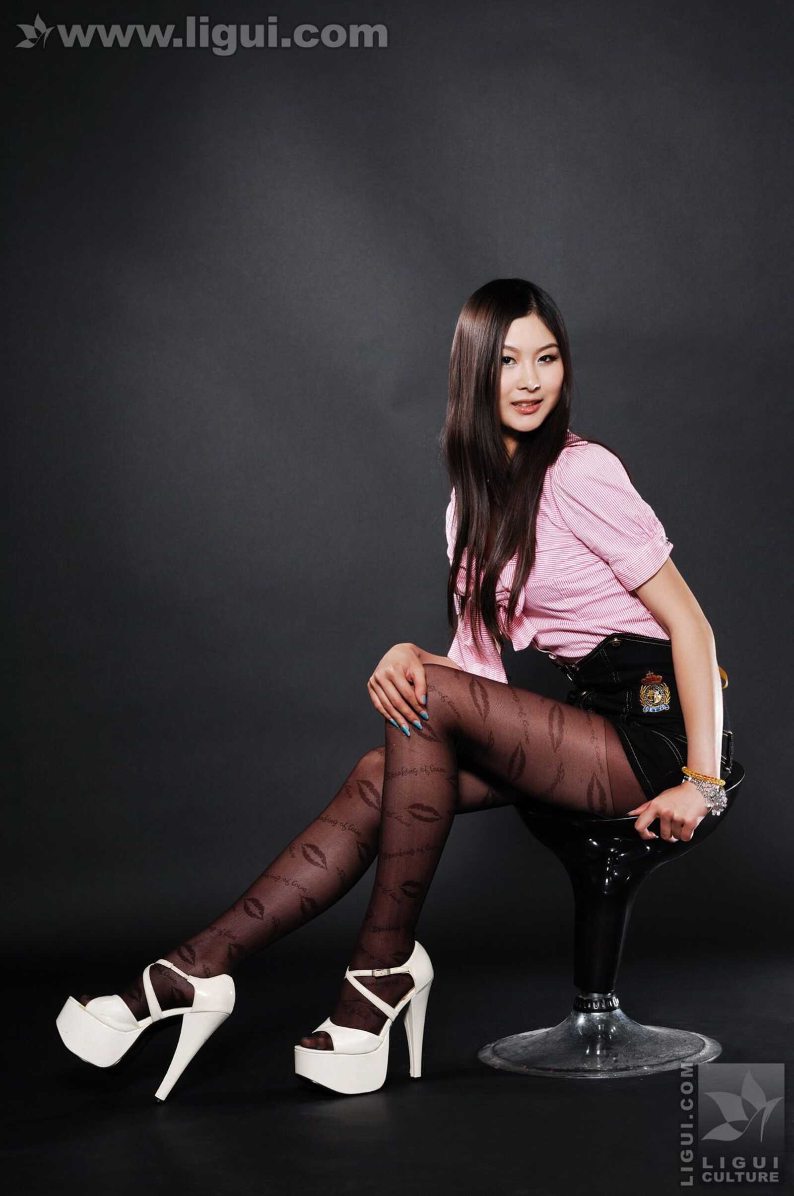 Model 孙跃《性感迷人的丝袜》 [丽柜LiGui] 美腿玉第15张