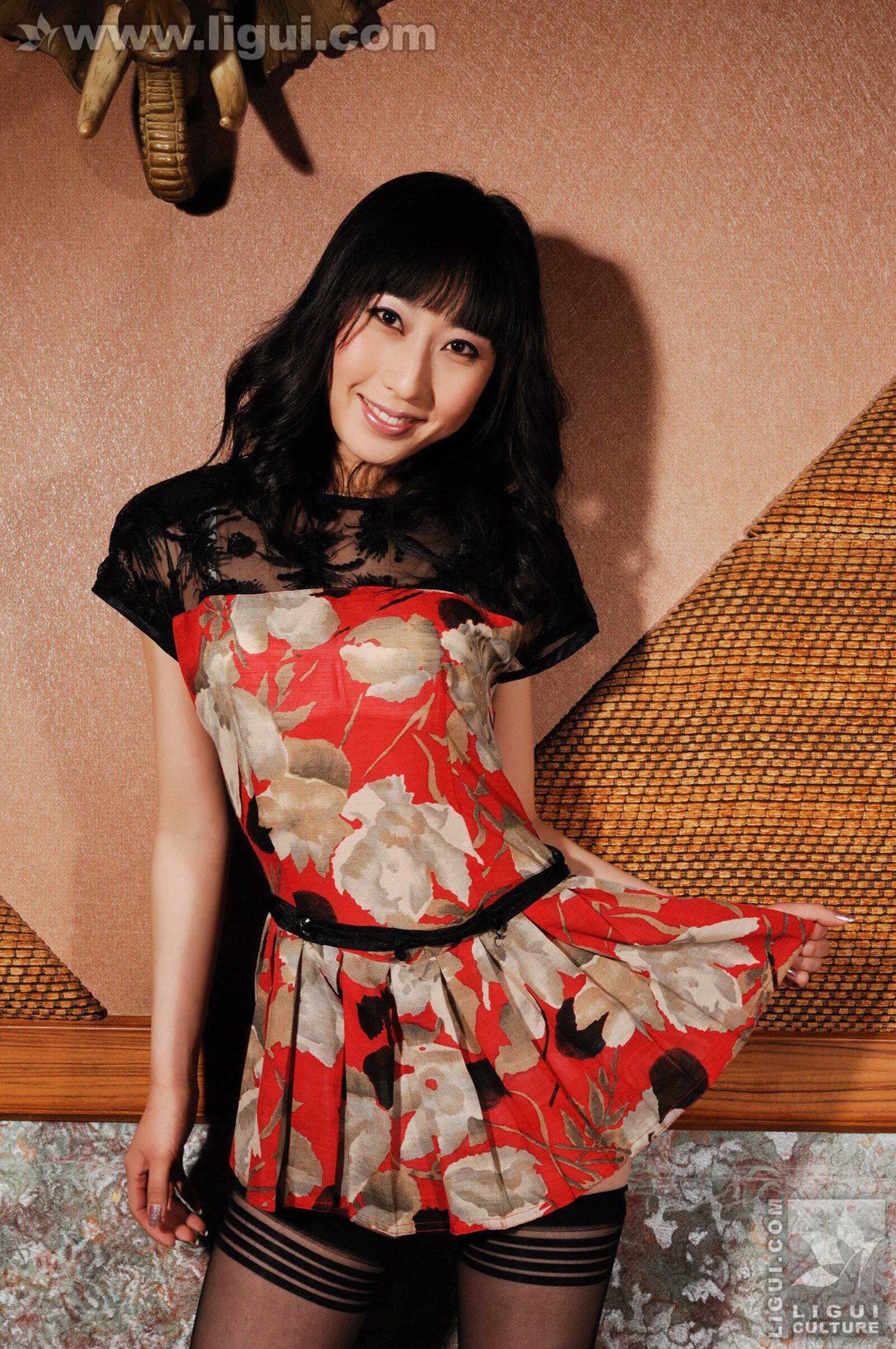 Model 肖宇飞《甜蜜笑容中的丝袜诱惑》 [丽柜Li第6张