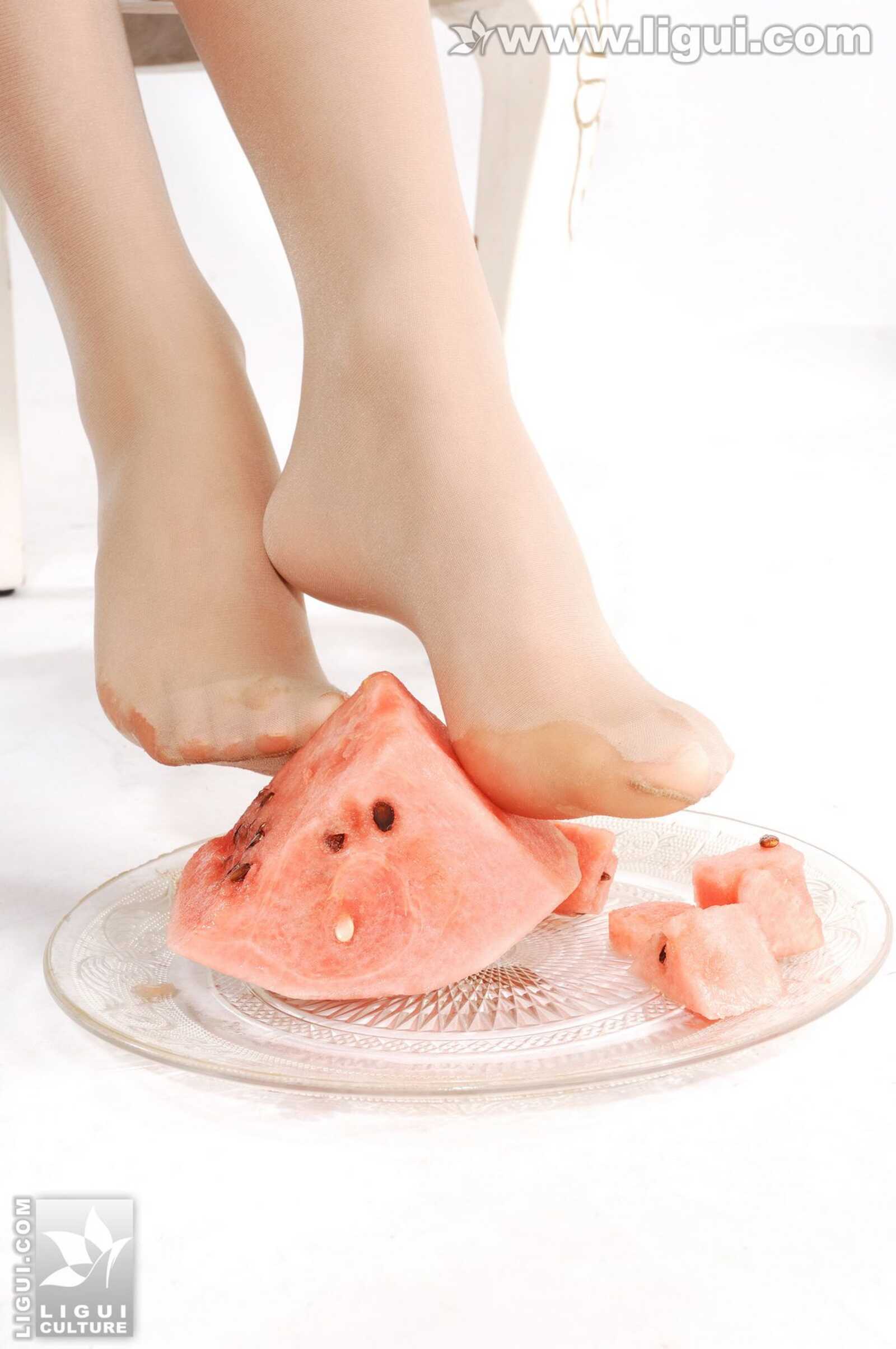 Model 伊园《甜美丝足炸出的西瓜汁》 [丽柜LiGui第8张